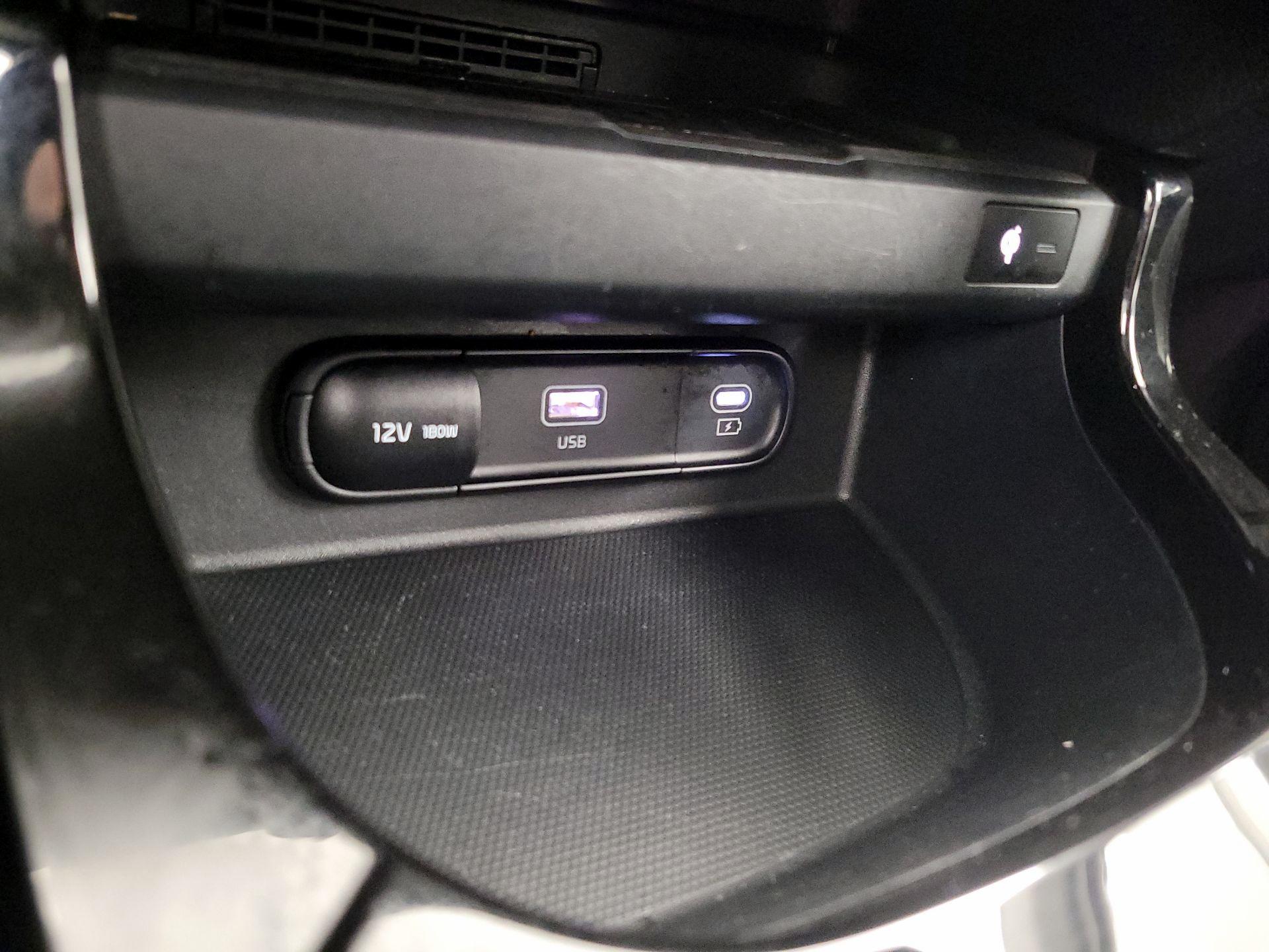 Thumbnail: 2024 Kia Seltos - 19