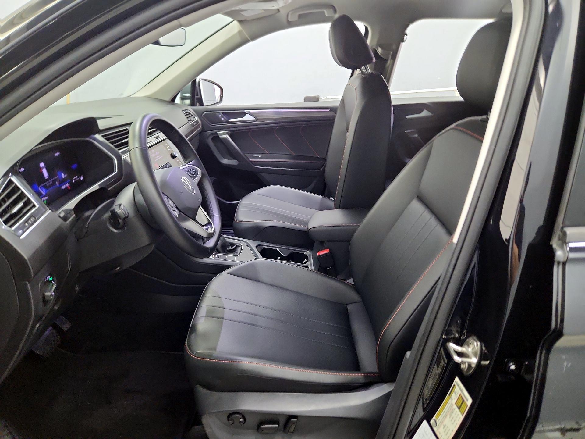 Thumbnail: 2024 Volkswagen Tiguan - 11