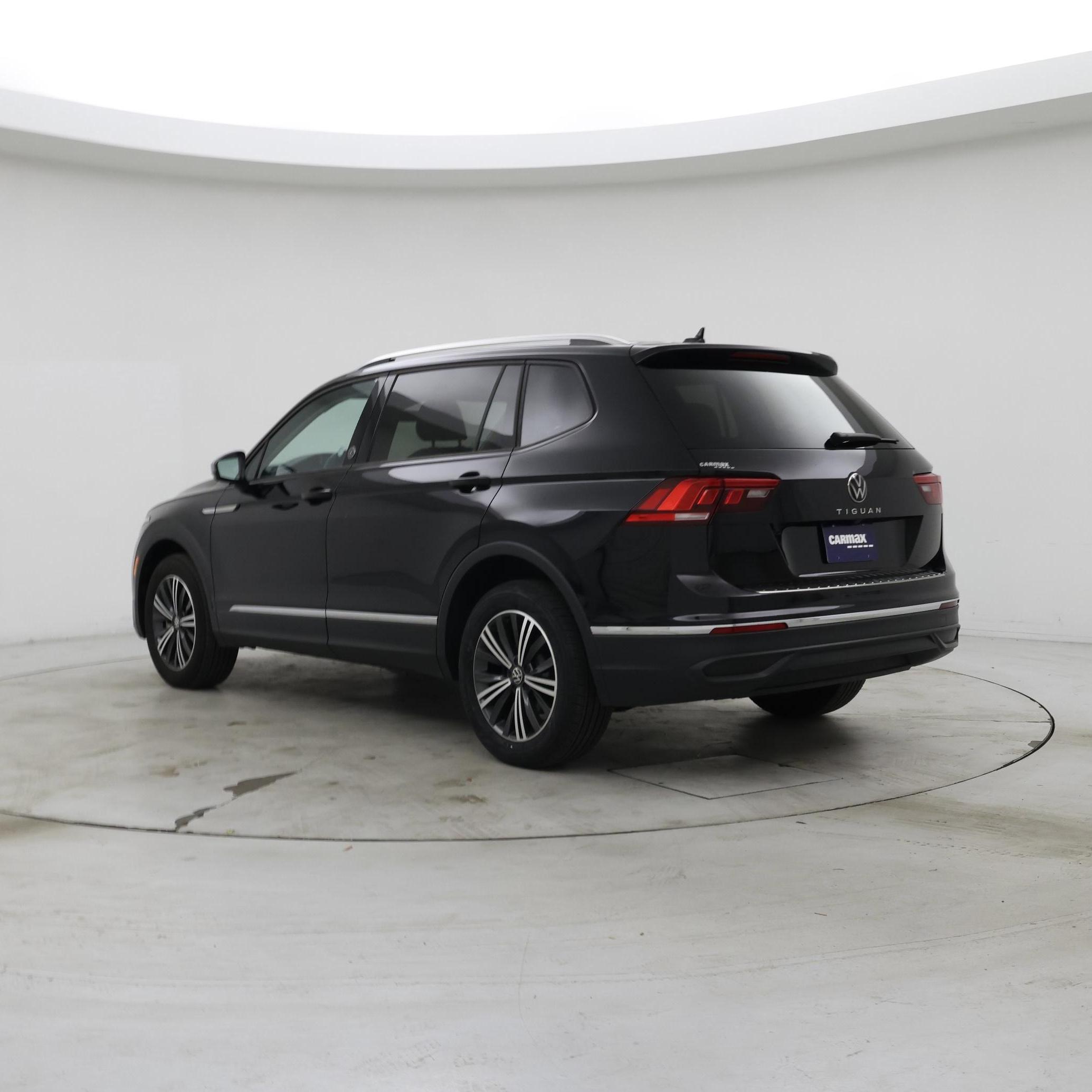 Thumbnail: 2024 Volkswagen Tiguan - 2