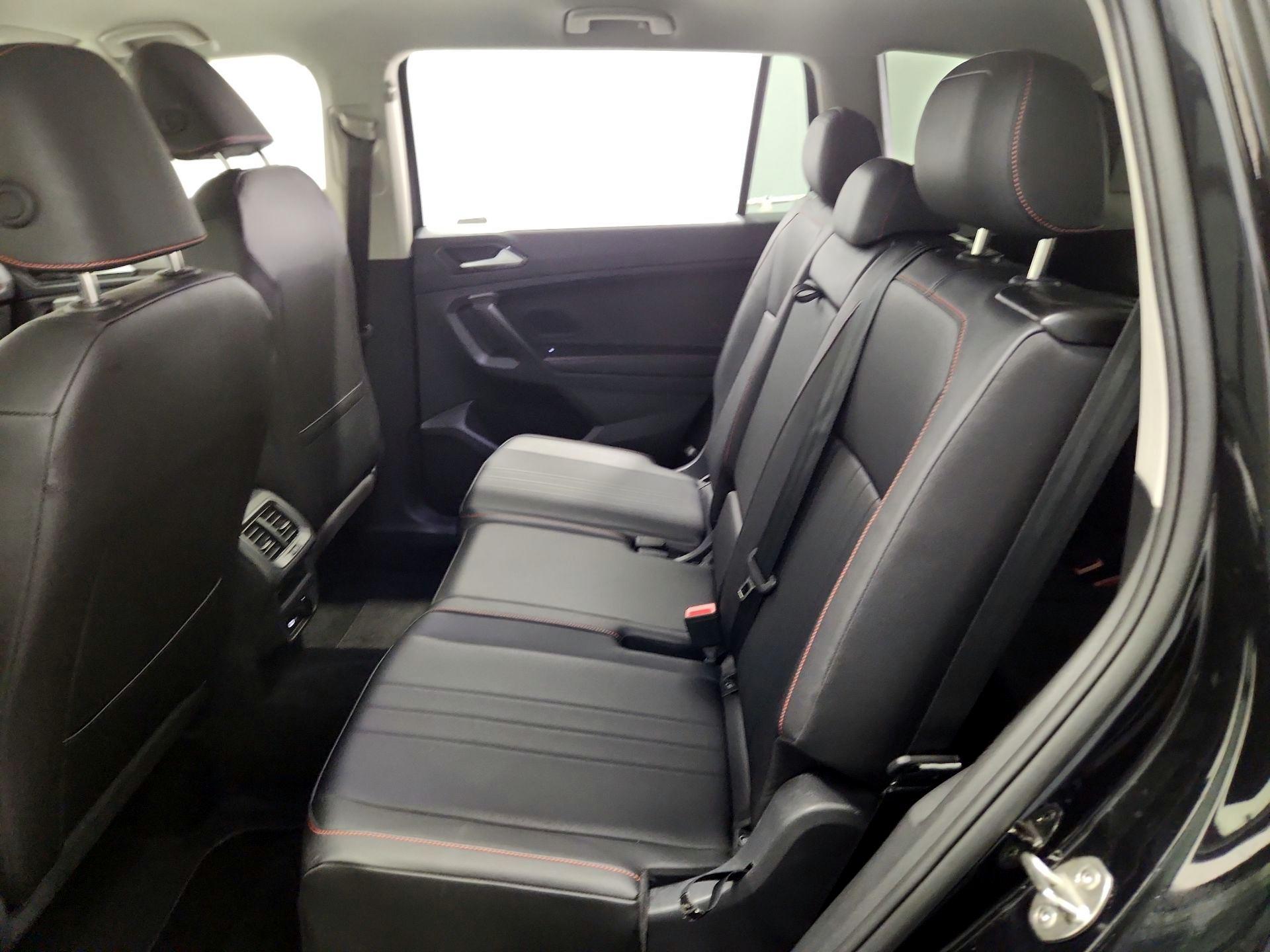 Thumbnail: 2024 Volkswagen Tiguan - 19