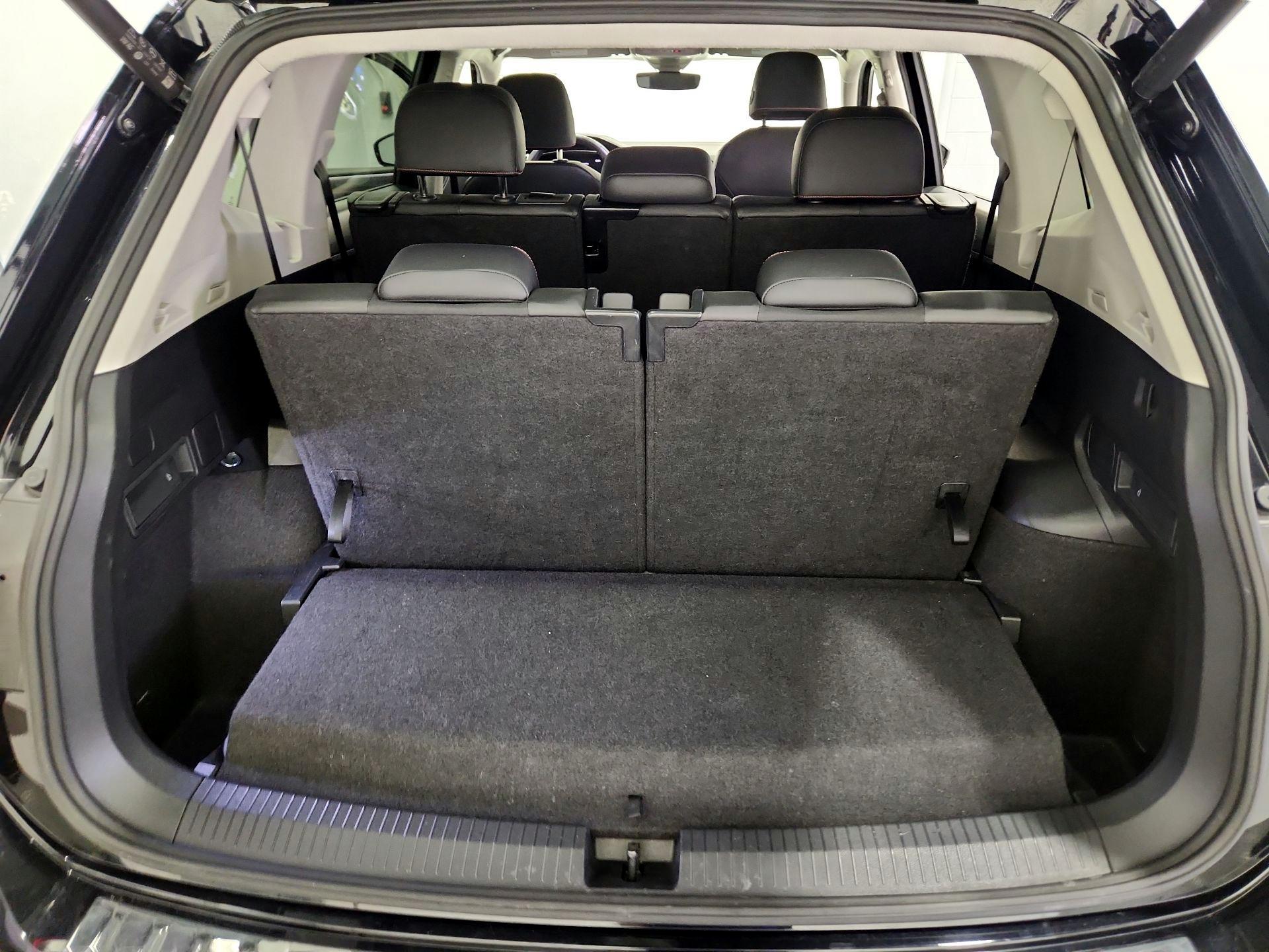 Thumbnail: 2024 Volkswagen Tiguan - 20