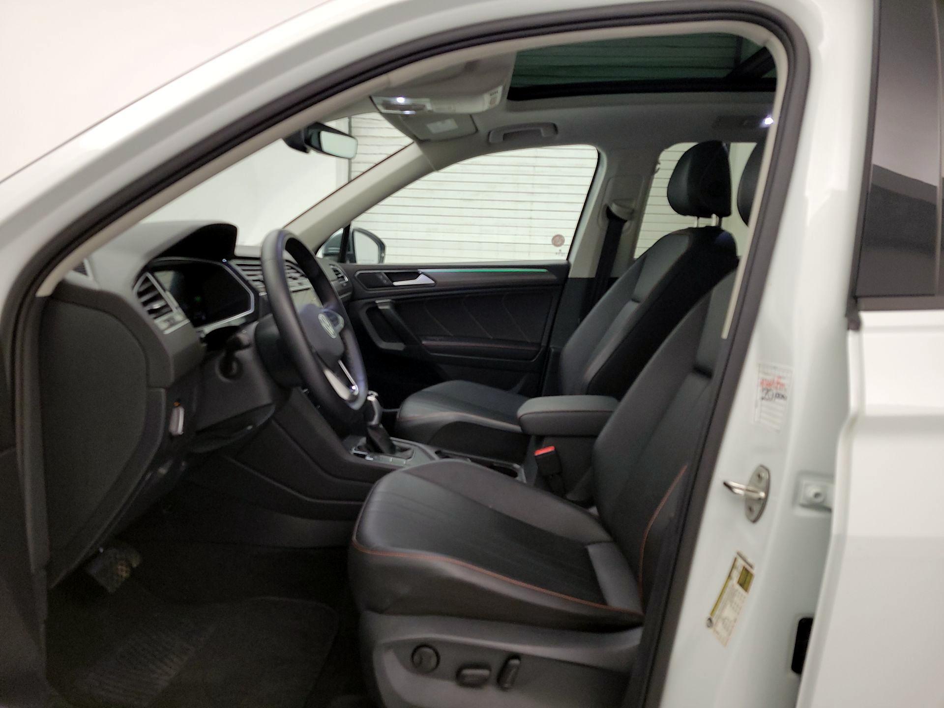 Thumbnail: 2024 Volkswagen Tiguan - 11