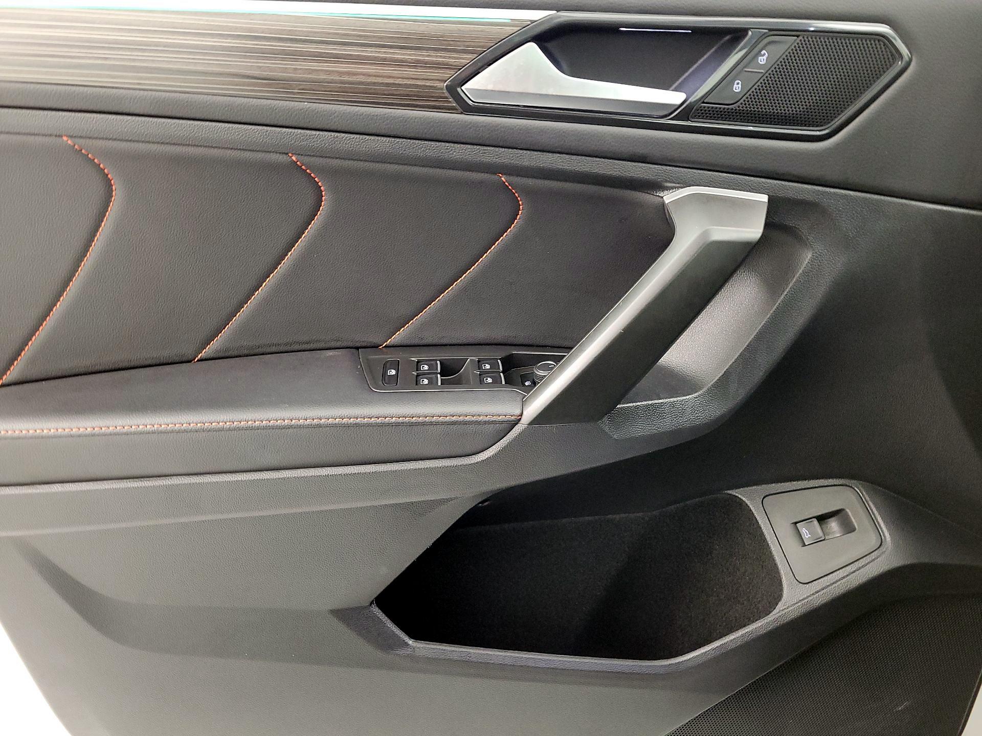 Thumbnail: 2024 Volkswagen Tiguan - 12