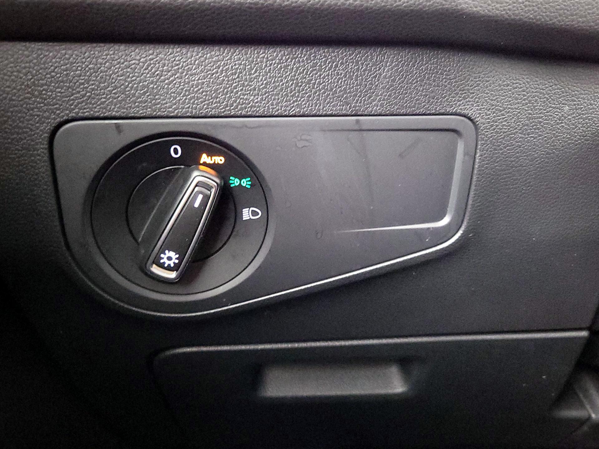 Thumbnail: 2024 Volkswagen Tiguan - 13