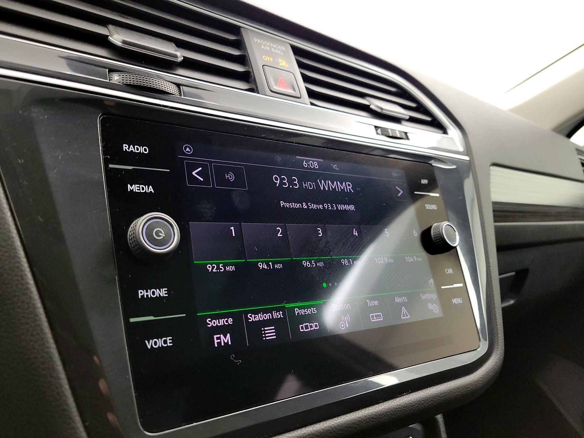 Thumbnail: 2024 Volkswagen Tiguan - 15