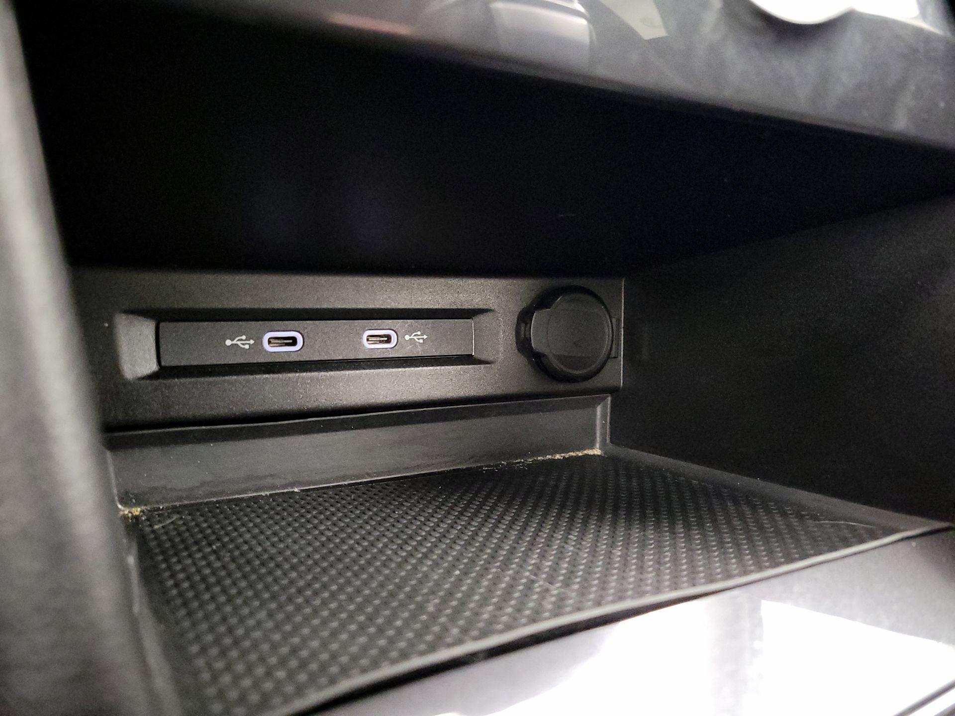 Thumbnail: 2024 Volkswagen Tiguan - 18