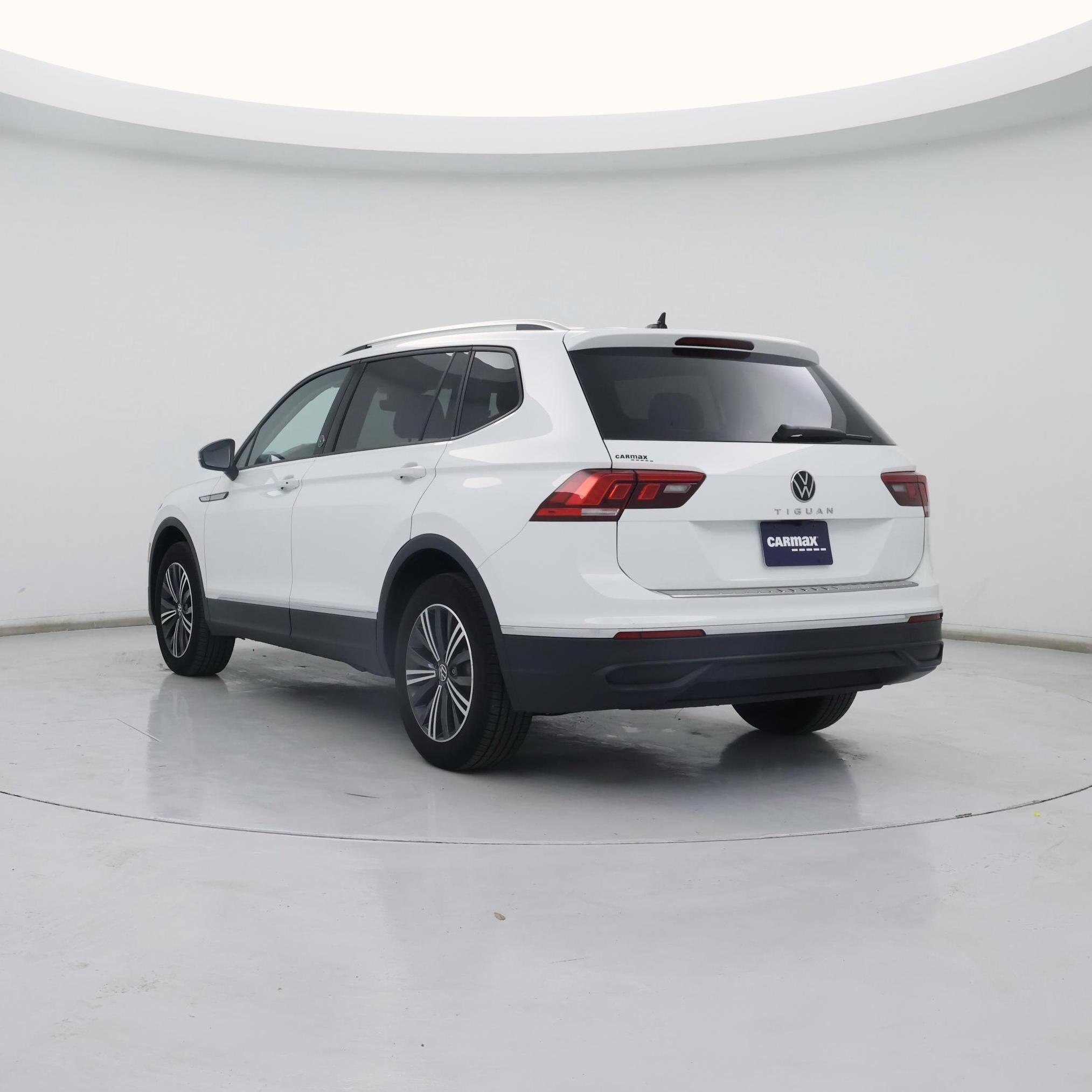Thumbnail: 2024 Volkswagen Tiguan - 2
