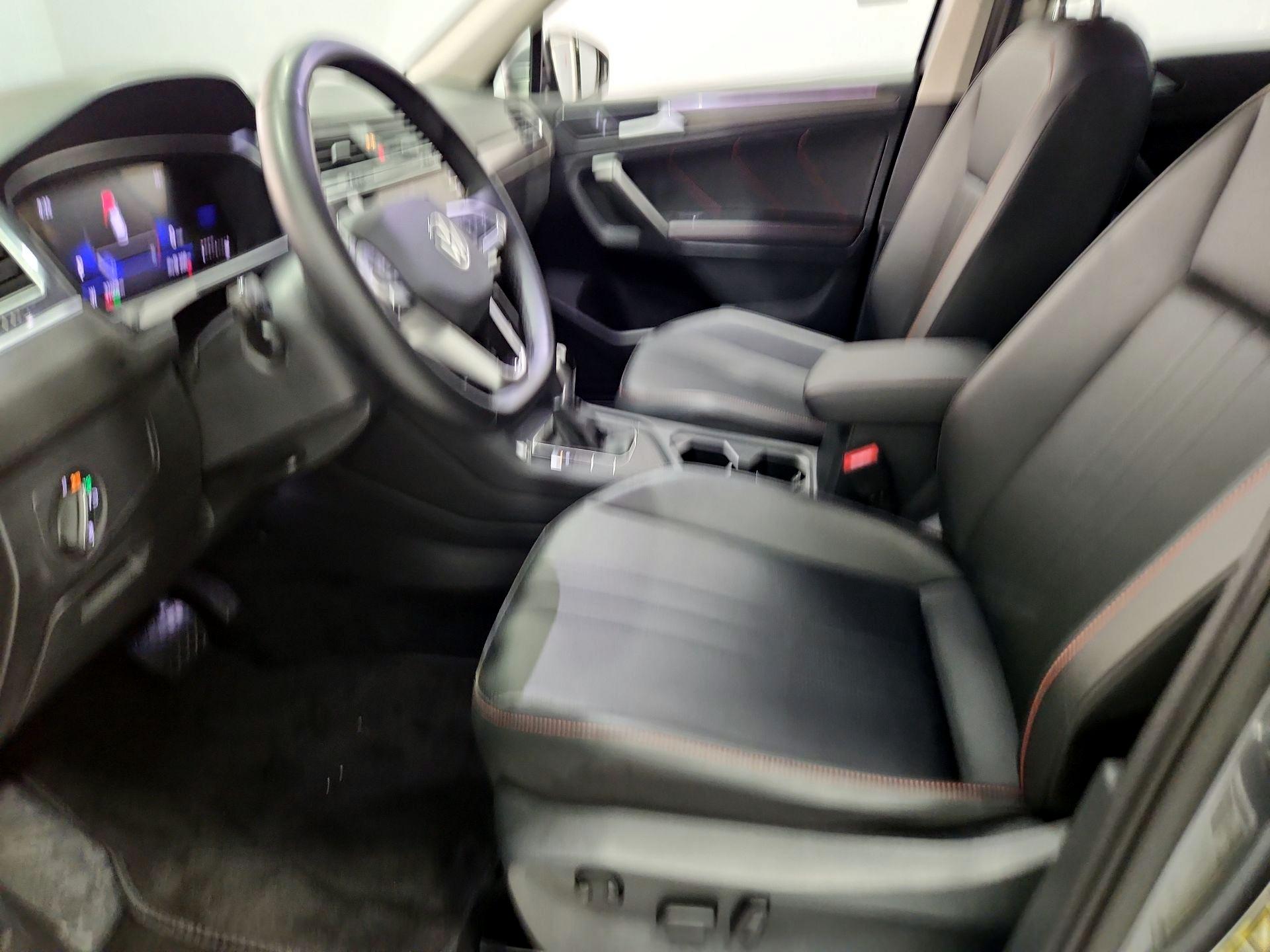 Thumbnail: 2024 Volkswagen Tiguan - 11