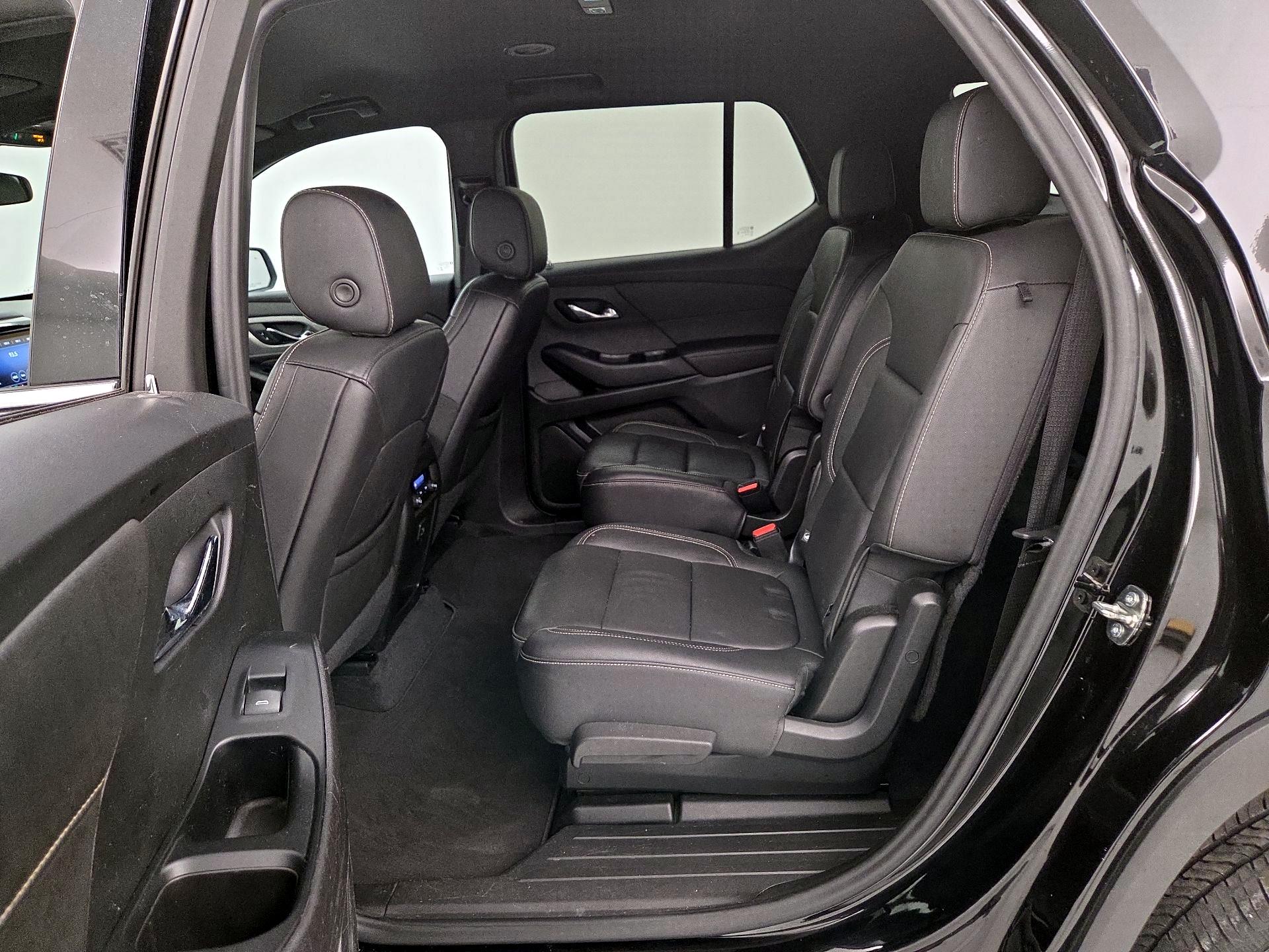 Thumbnail: 2023 Chevrolet Traverse - 19