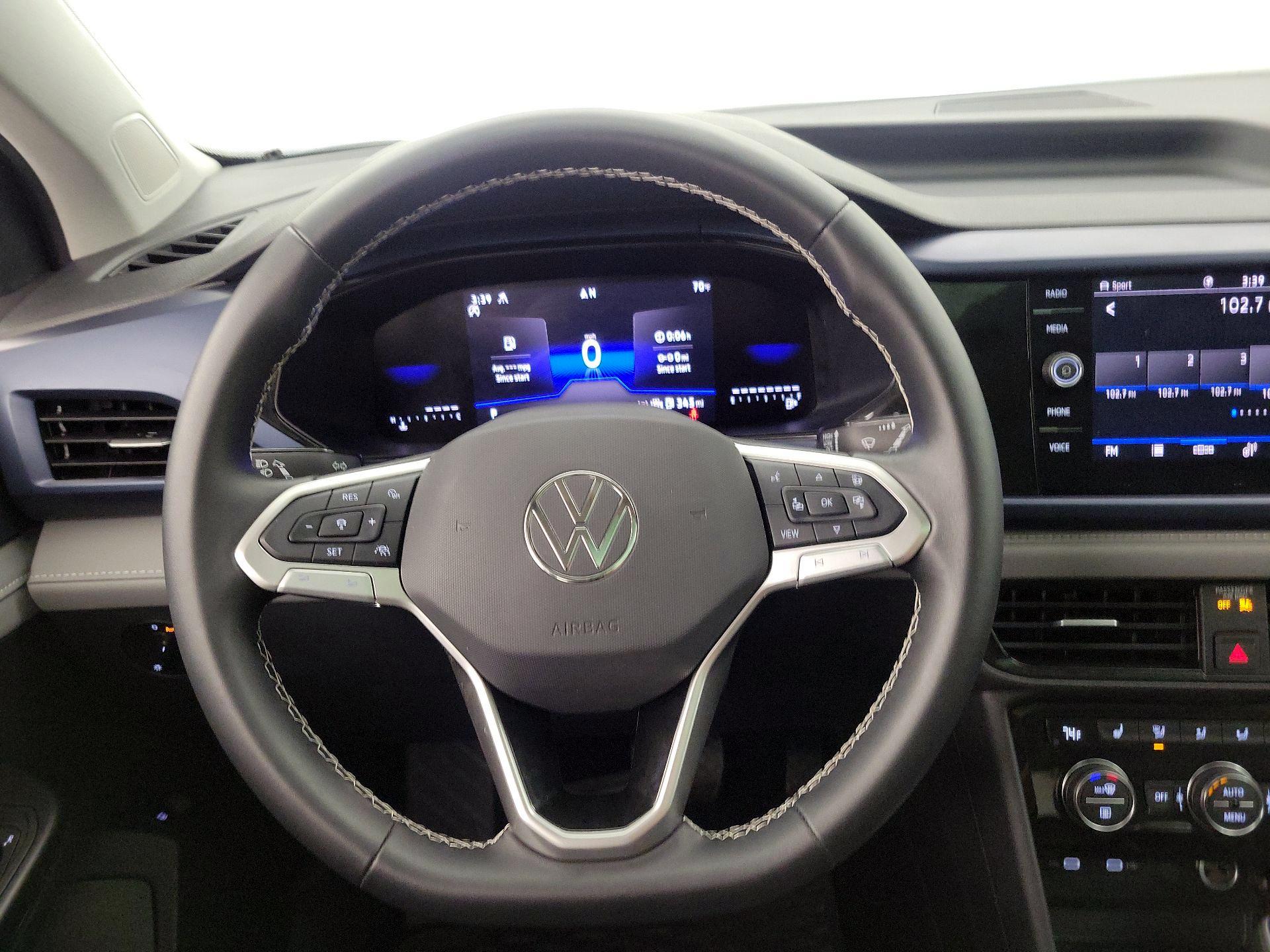 Thumbnail: 2024 Volkswagen Taos - 10