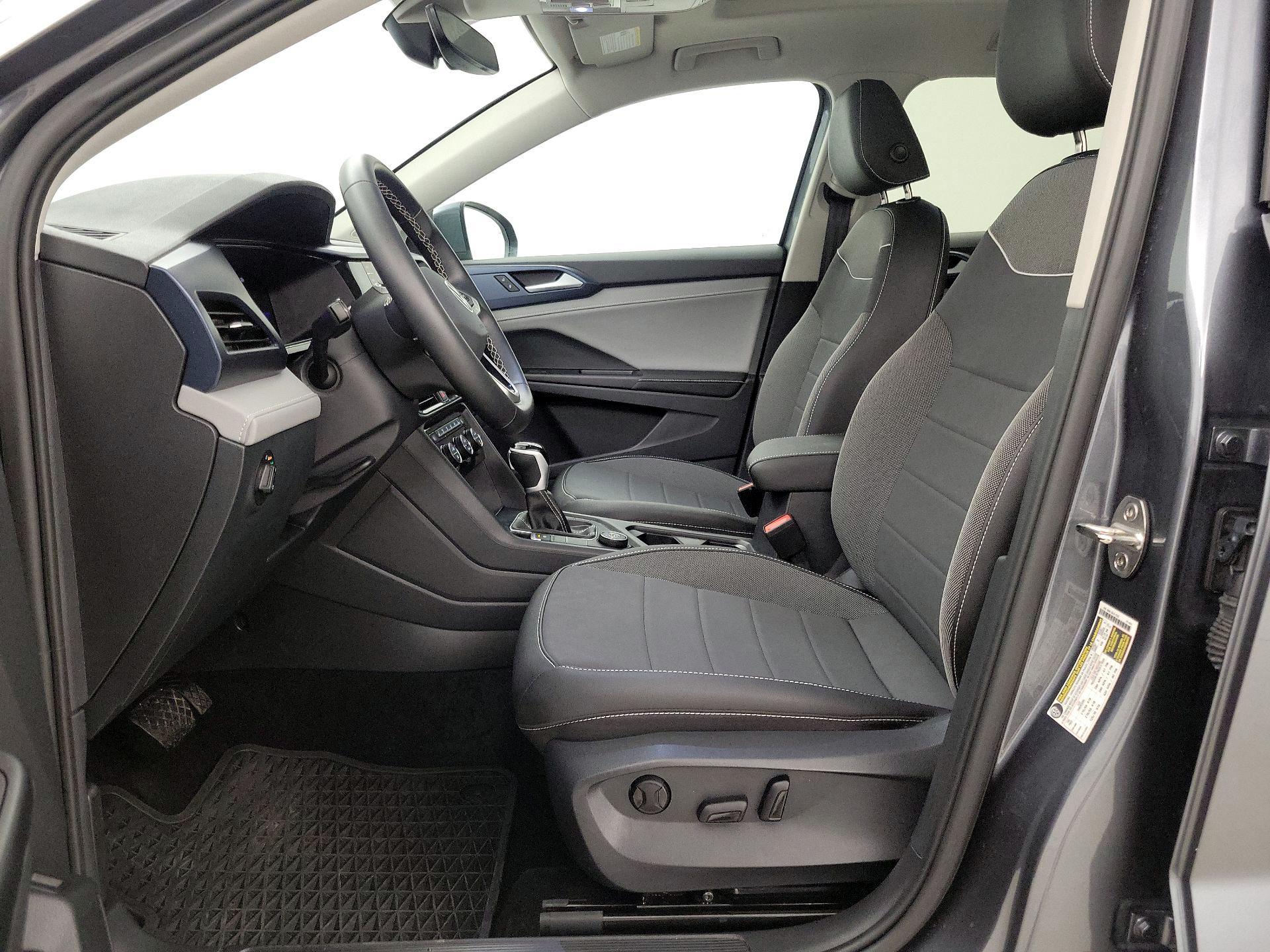 Thumbnail: 2024 Volkswagen Taos - 11