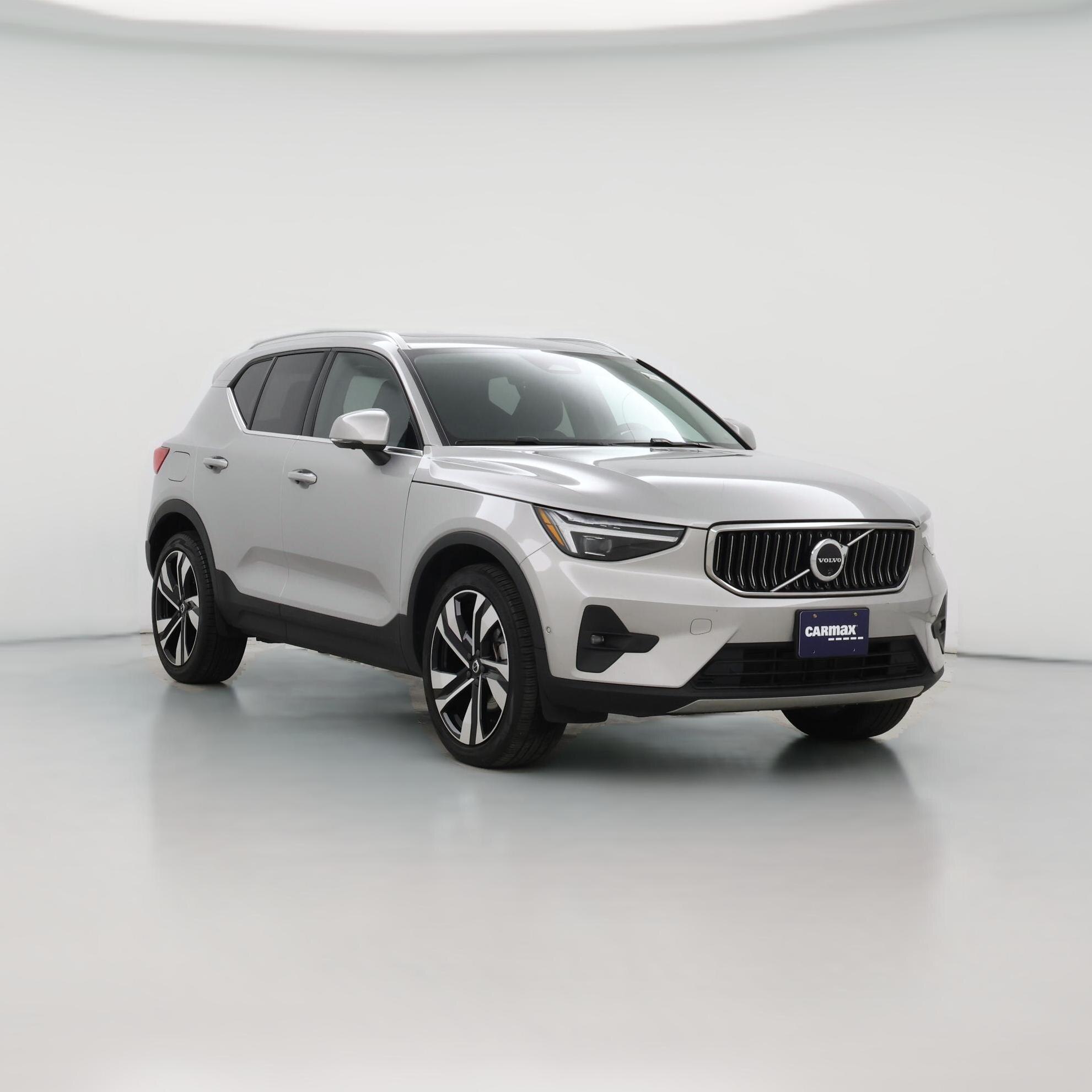 Thumbnail: 2024 Volvo XC40 - 1