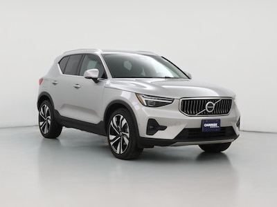 2024 Volvo XC40 B5 Plus Bright Theme