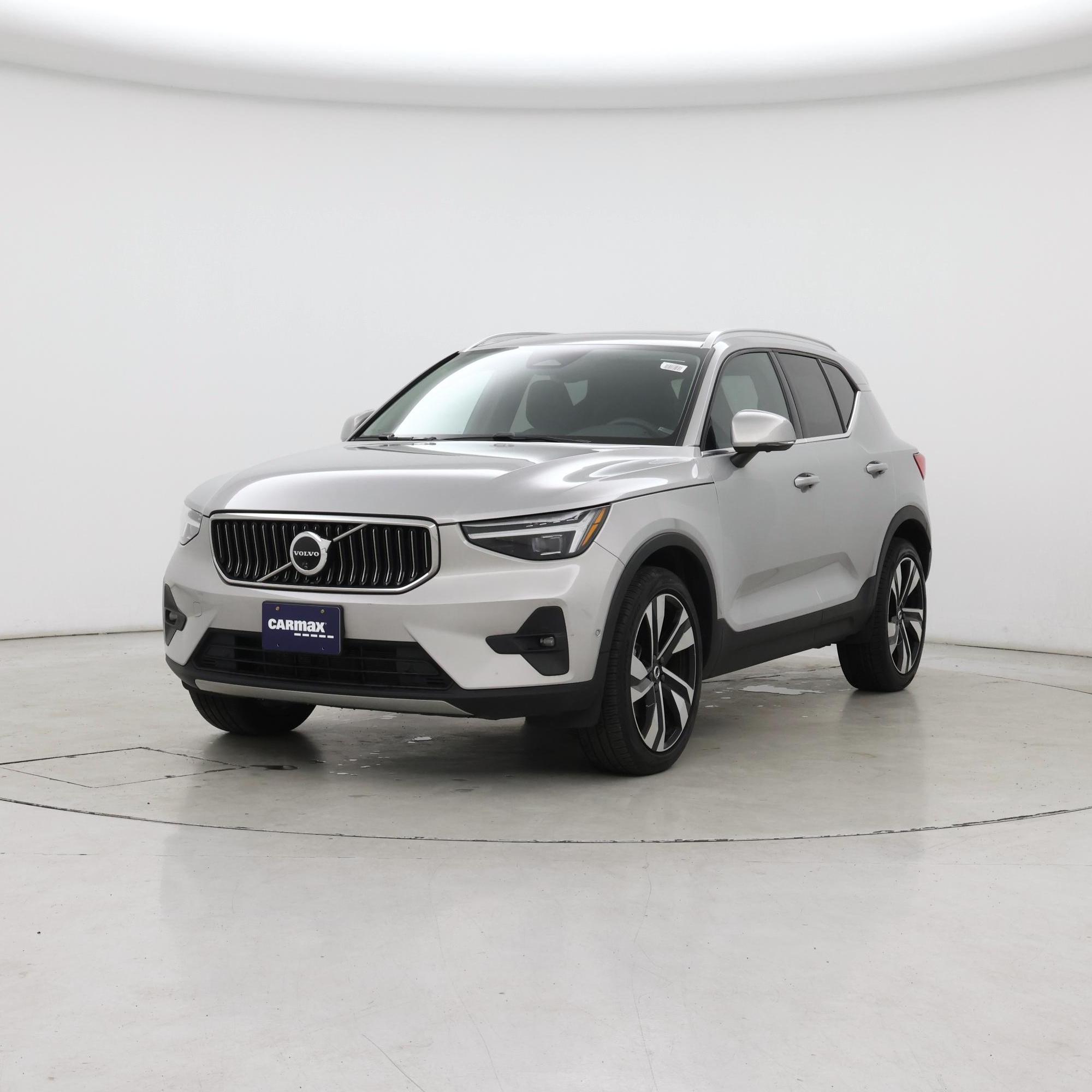 Thumbnail: 2024 Volvo XC40 - 4