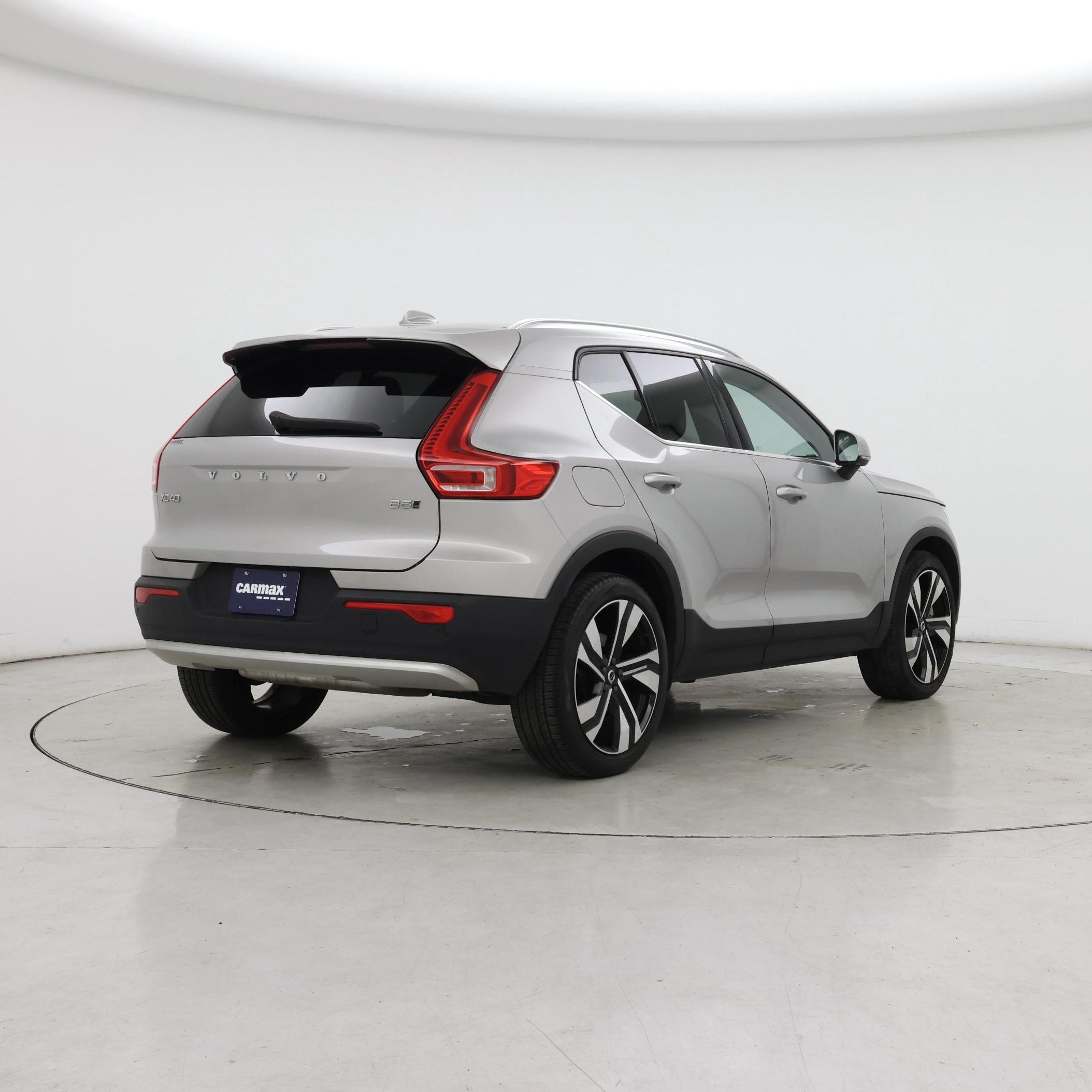 Thumbnail: 2024 Volvo XC40 - 8
