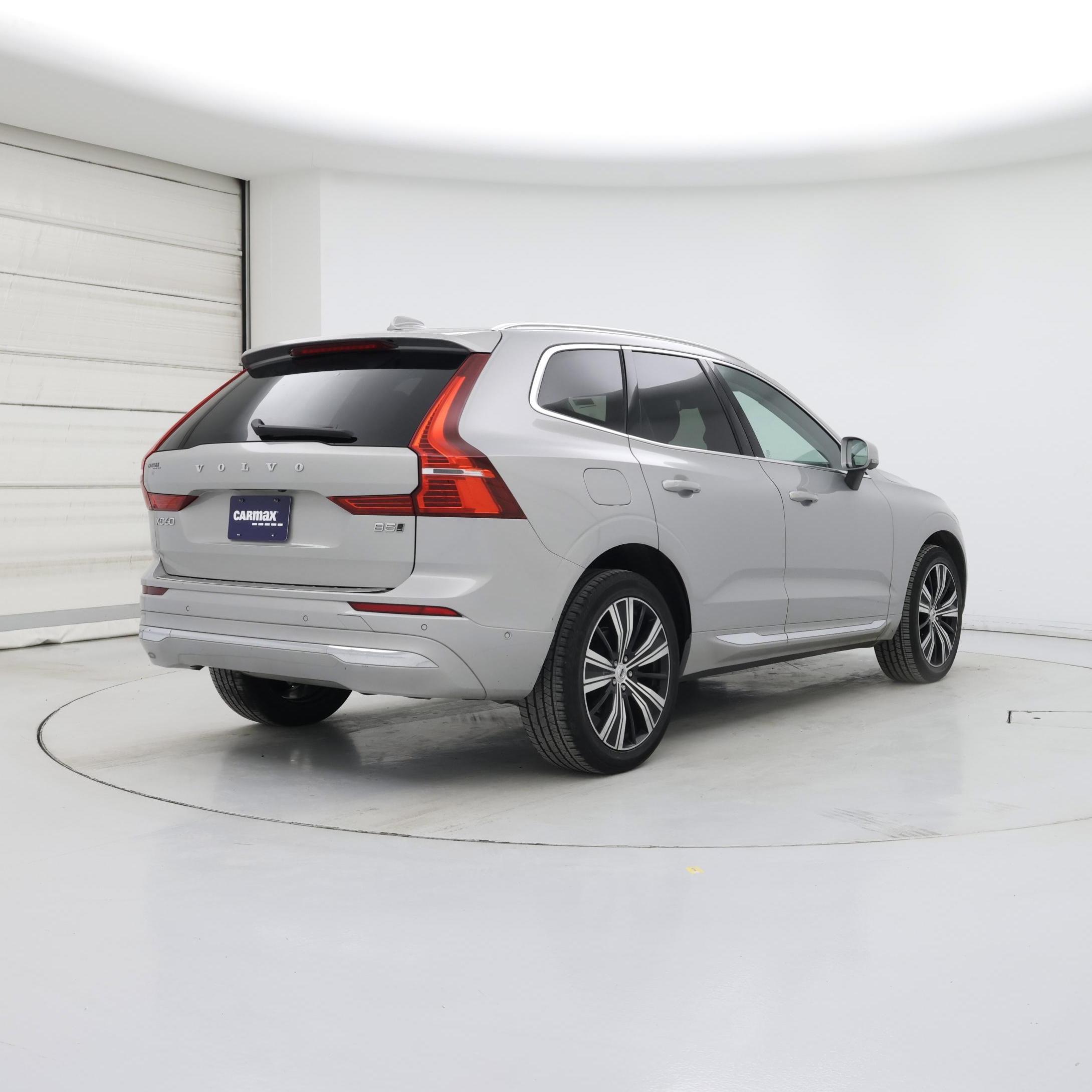 Thumbnail: 2023 Volvo XC60 - 8