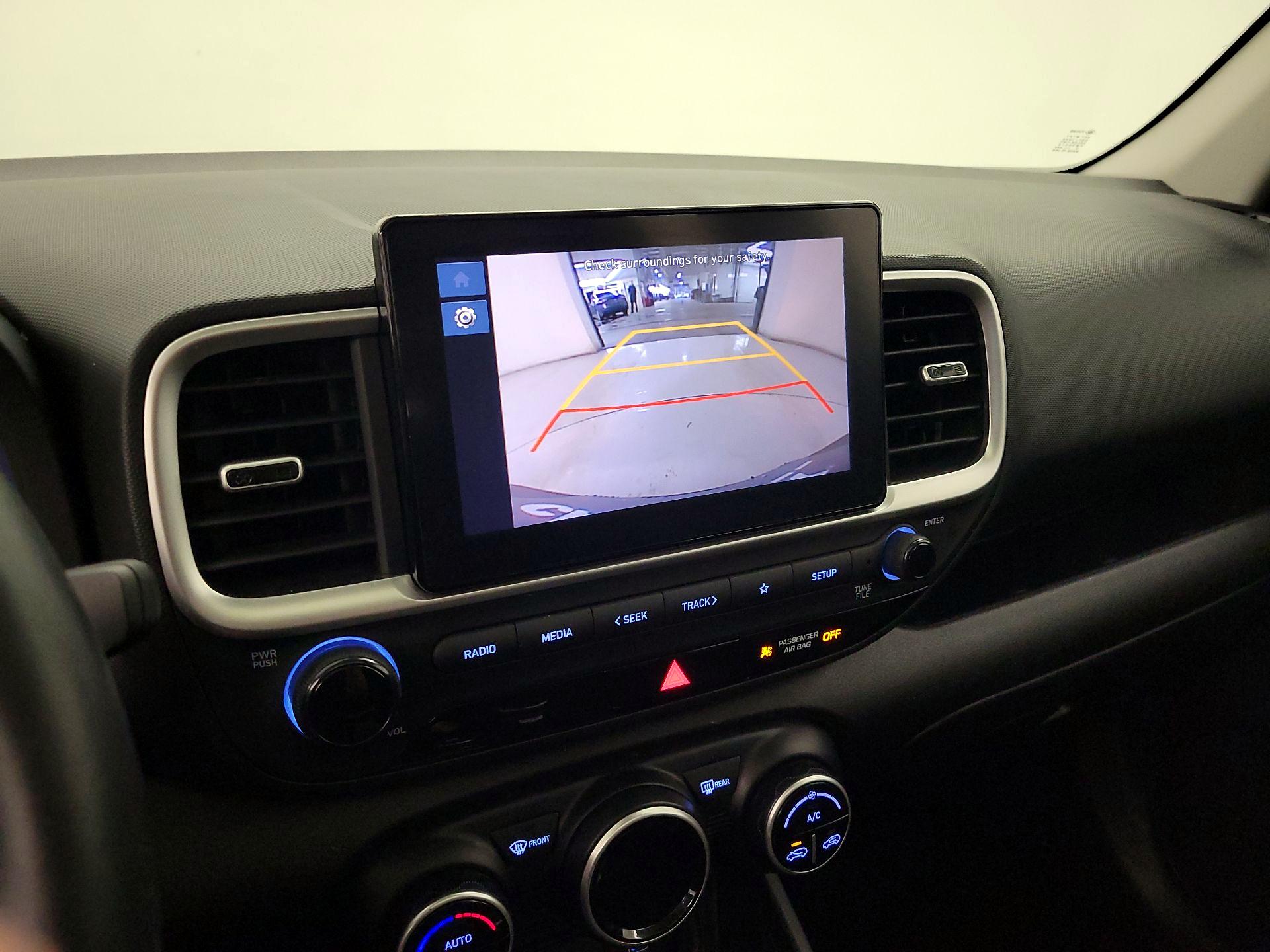 Thumbnail: 2023 Hyundai Venue - 15