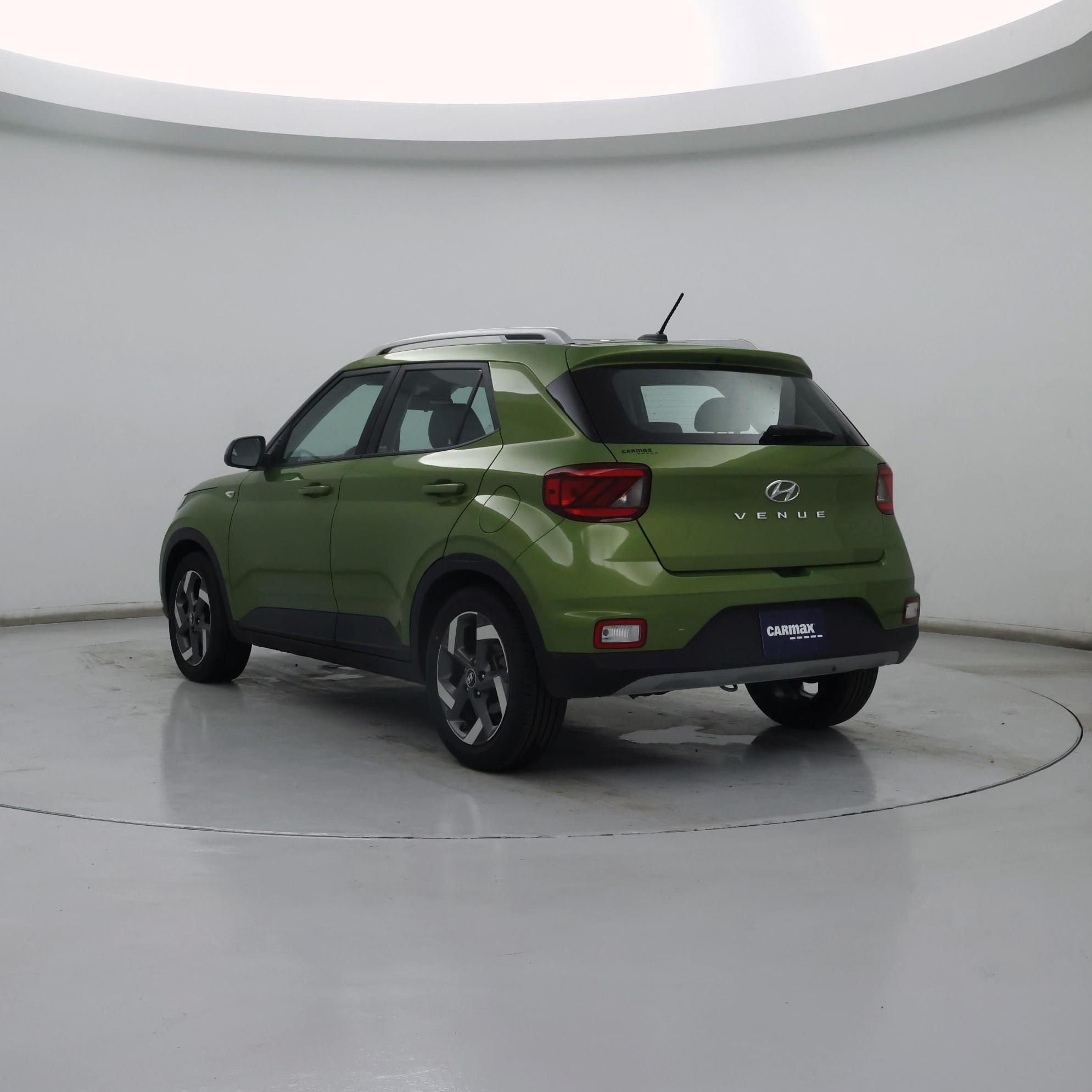 Thumbnail: 2023 Hyundai Venue - 2