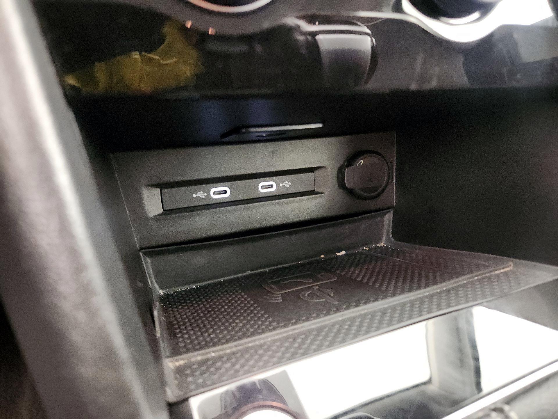 Thumbnail: 2024 Volkswagen Taos - 17