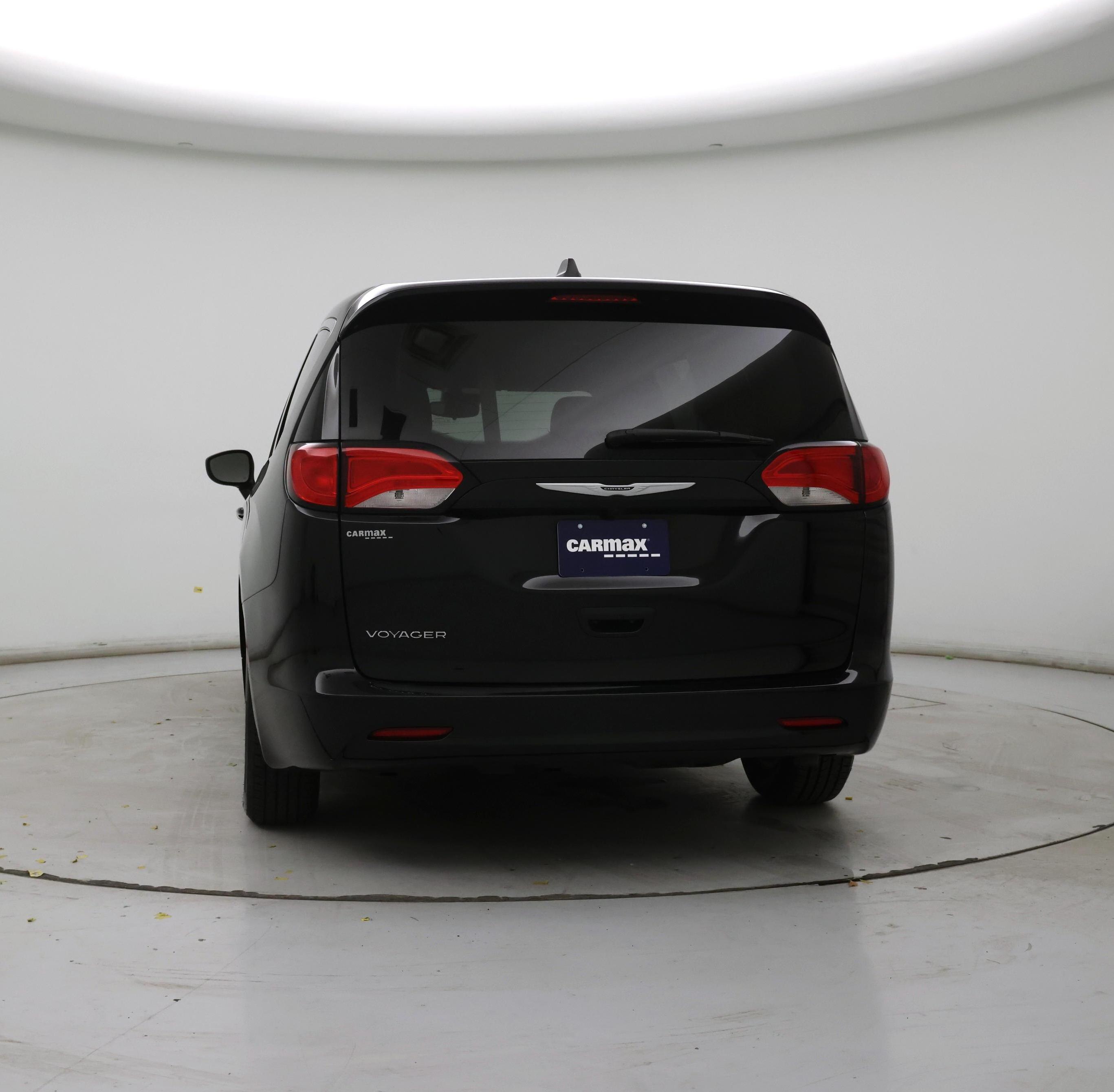 Thumbnail: 2024 Chrysler Voyager - 6