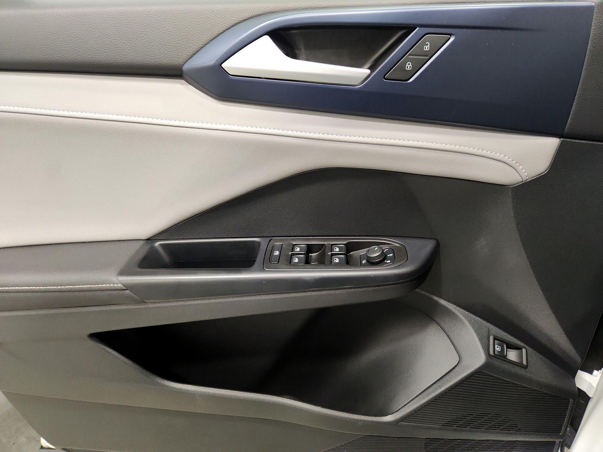 Thumbnail: 2024 Volkswagen Taos - 12