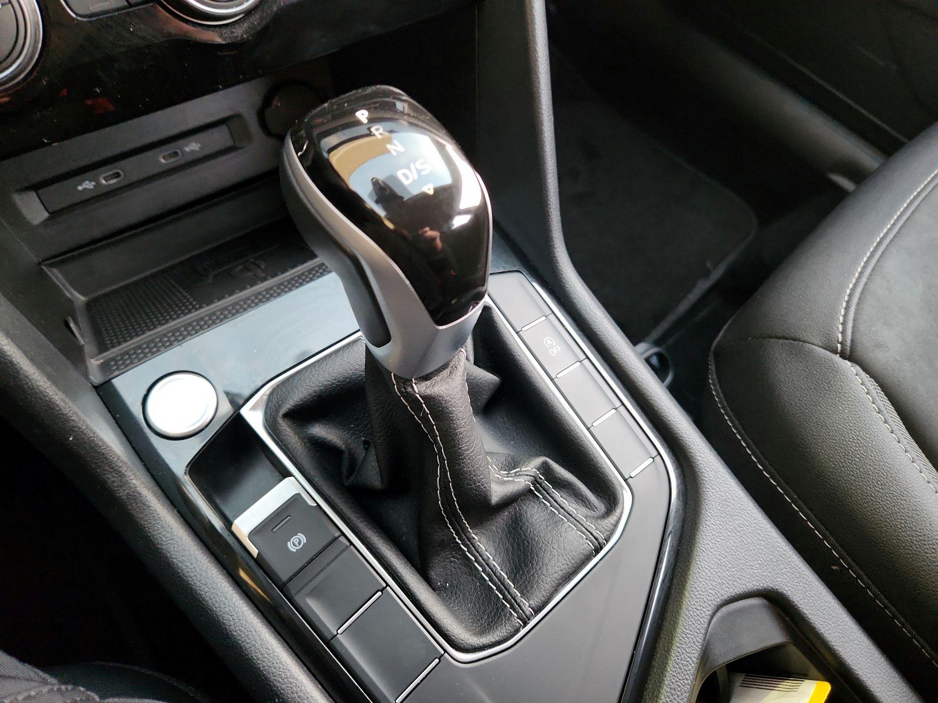 Thumbnail: 2024 Volkswagen Taos - 17