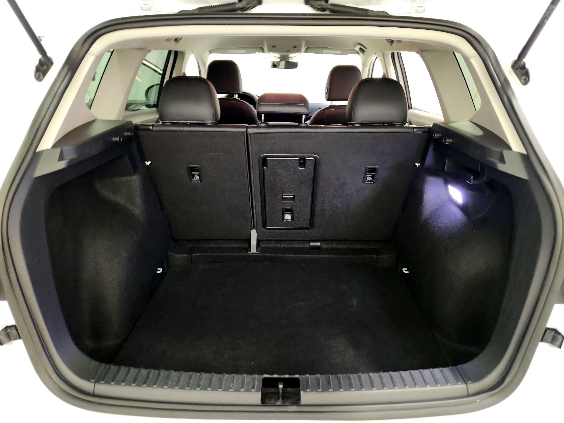 Thumbnail: 2024 Volkswagen Taos - 20