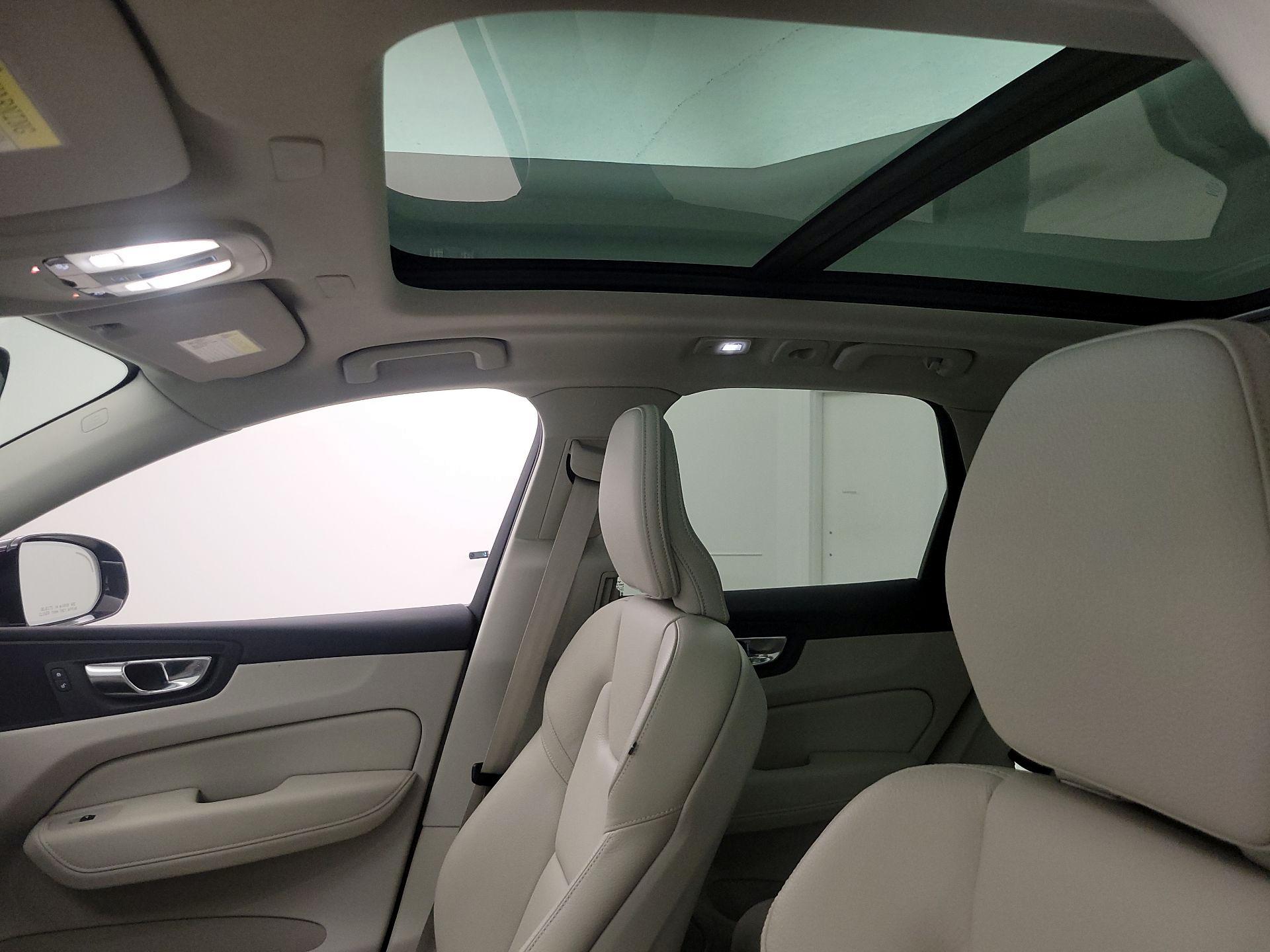 Thumbnail: 2023 Volvo XC60 - 19