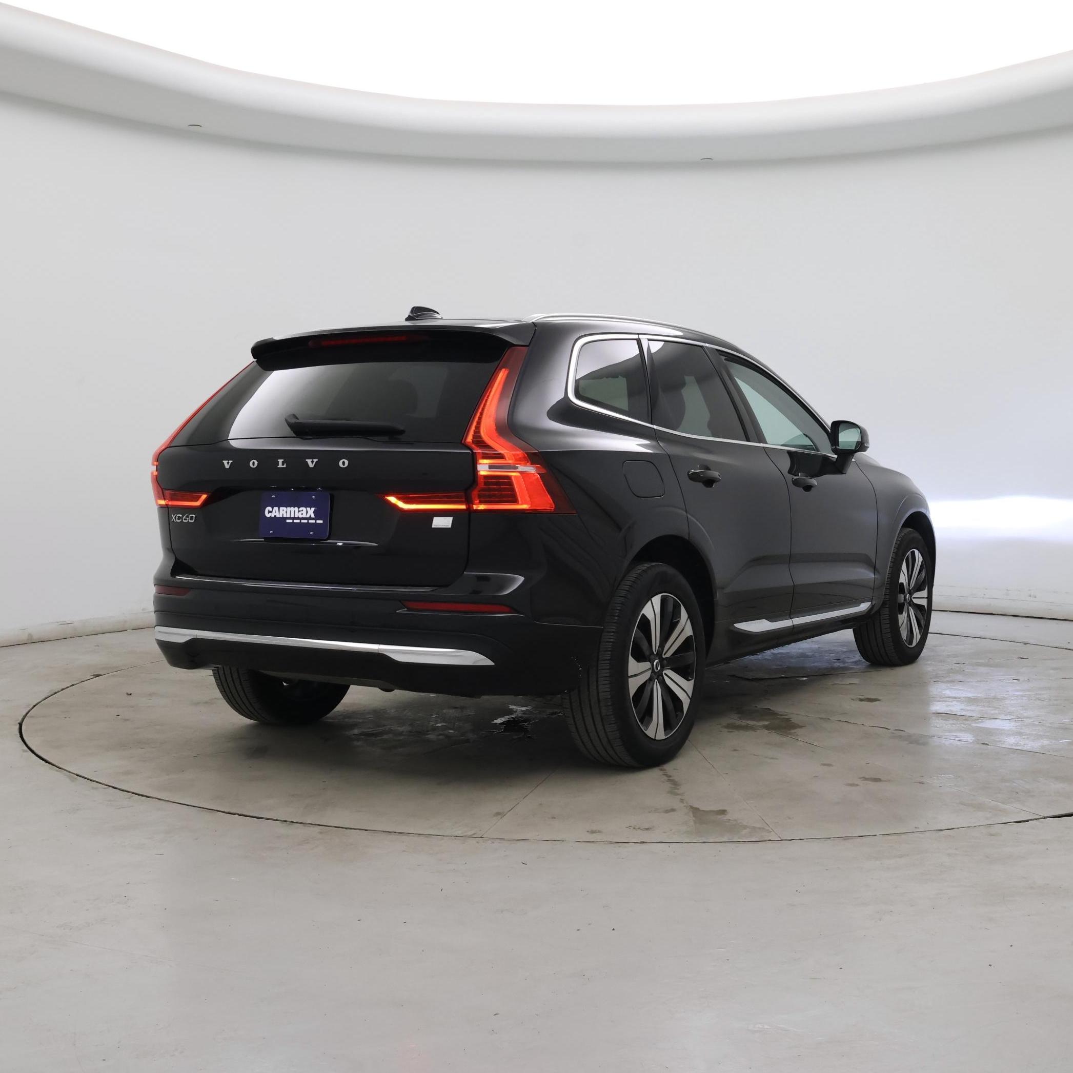 Thumbnail: 2023 Volvo XC60 - 8