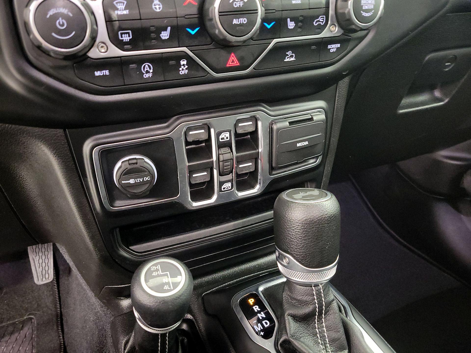Thumbnail: 2021 Jeep Wrangler - 19