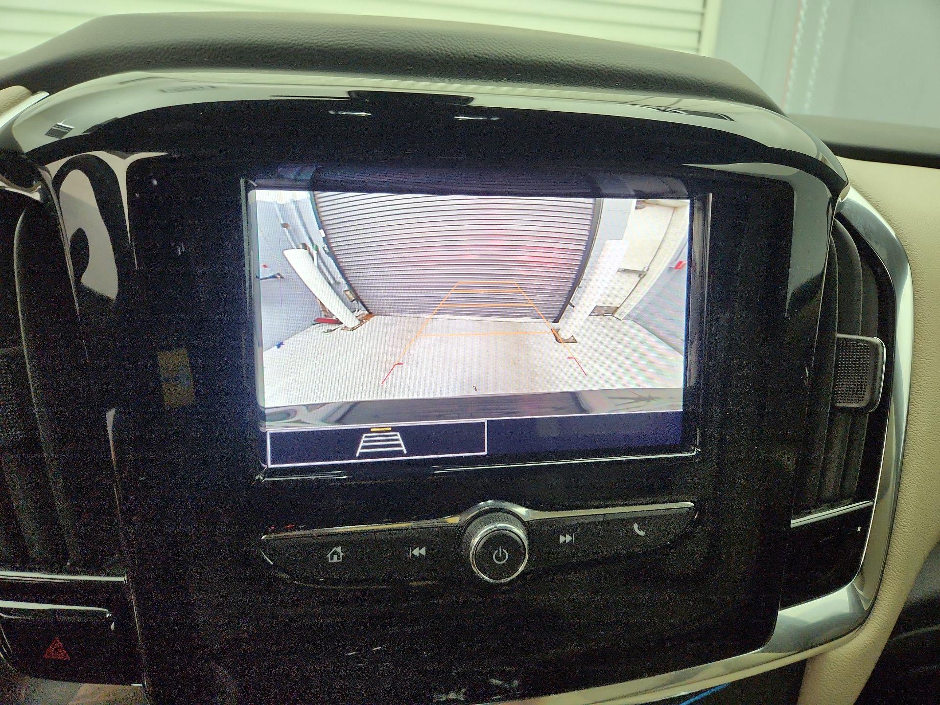 Thumbnail: 2023 Chevrolet Traverse - 14