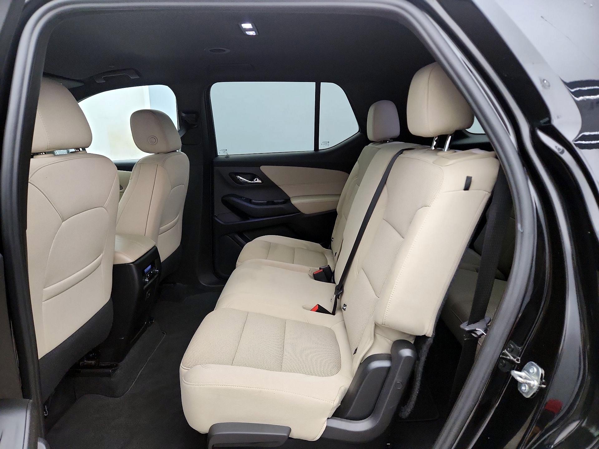 Thumbnail: 2023 Chevrolet Traverse - 19