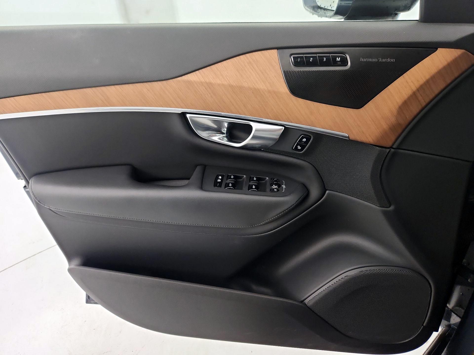 Thumbnail: 2023 Volvo XC90 - 12