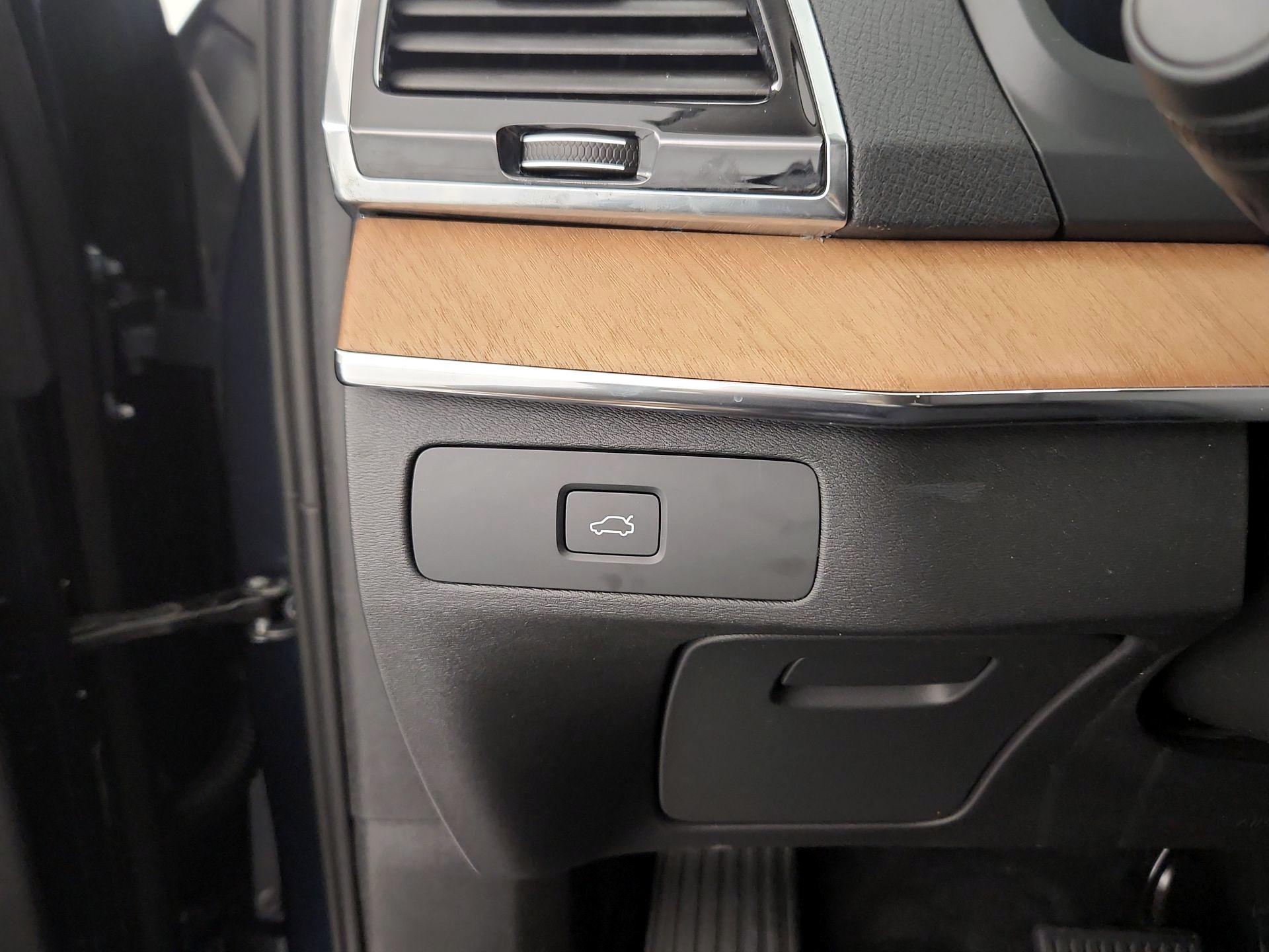 Thumbnail: 2023 Volvo XC90 - 13