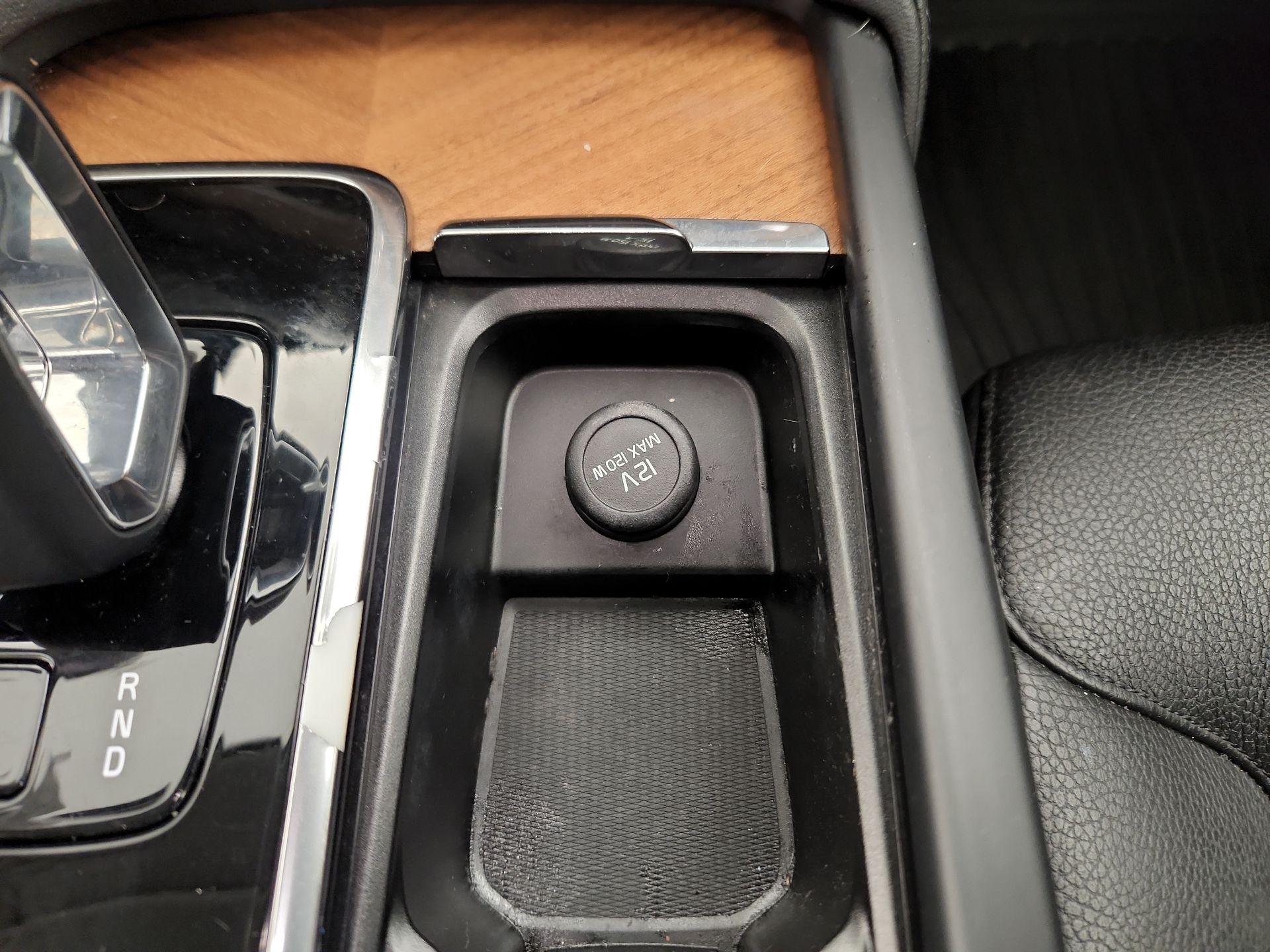 Thumbnail: 2023 Volvo XC90 - 18