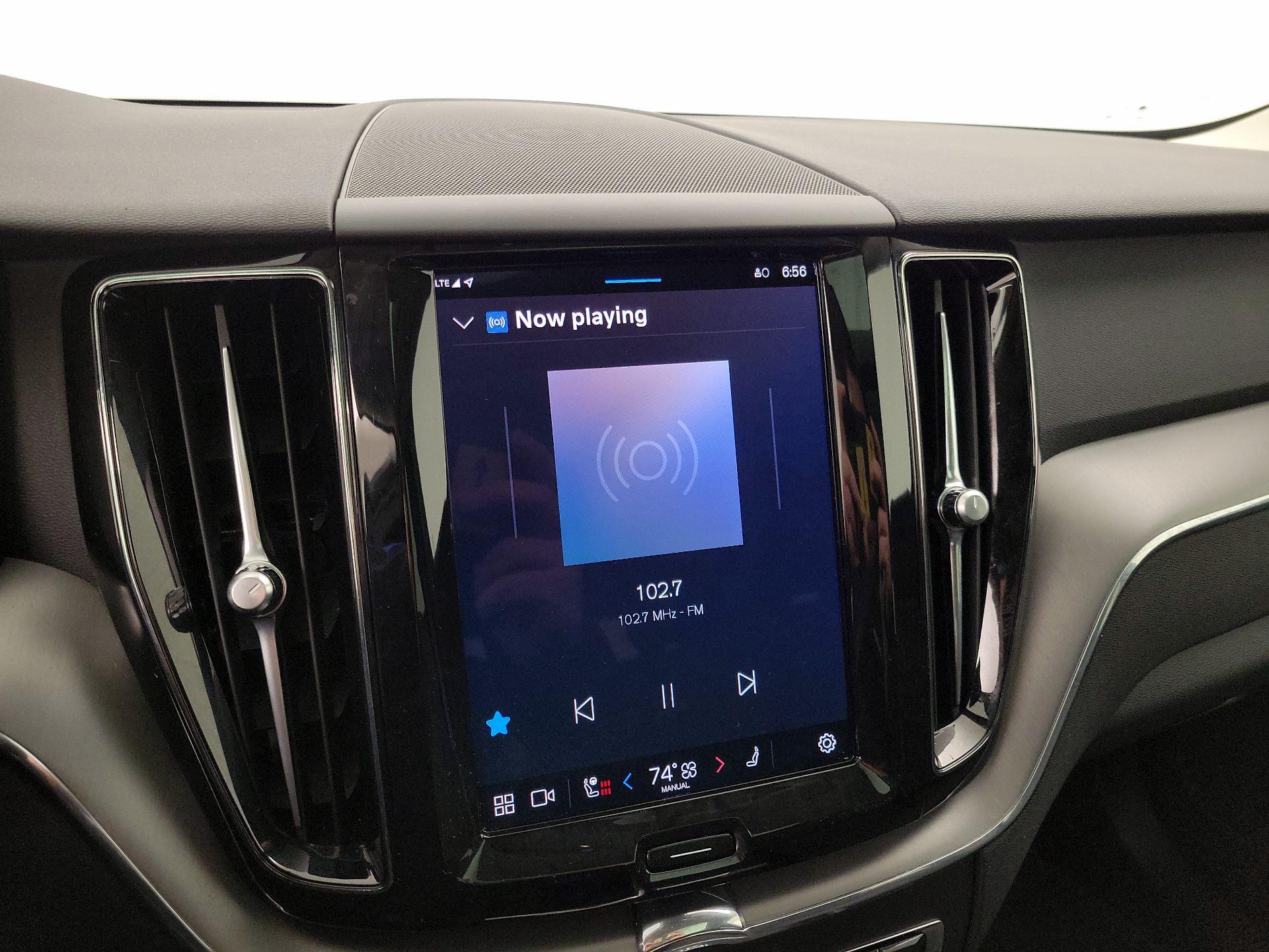 Thumbnail: 2024 Volvo XC60 - 16