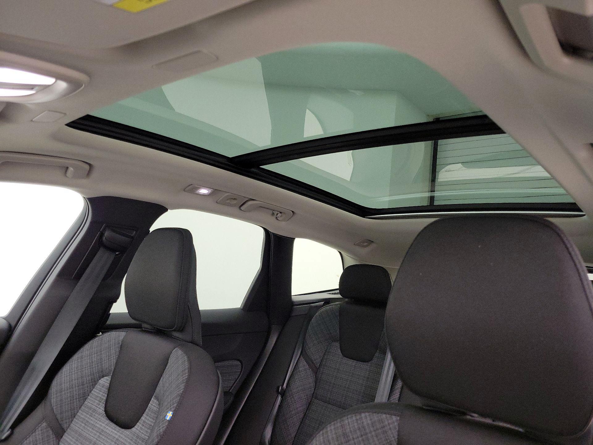 Thumbnail: 2024 Volvo XC60 - 20