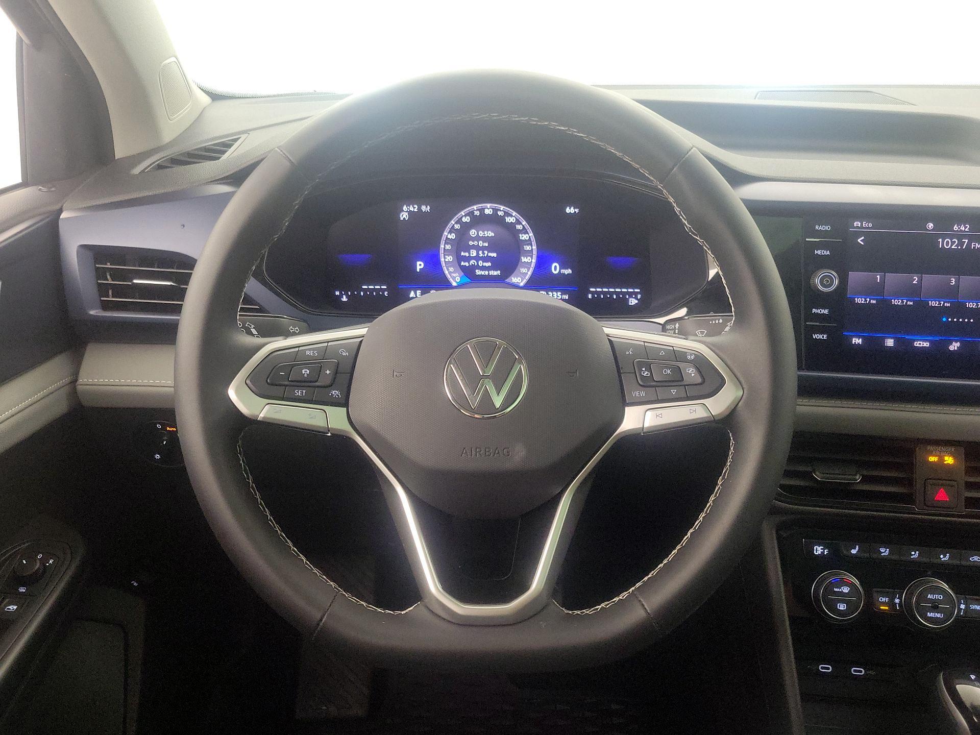 Thumbnail: 2024 Volkswagen Taos - 10