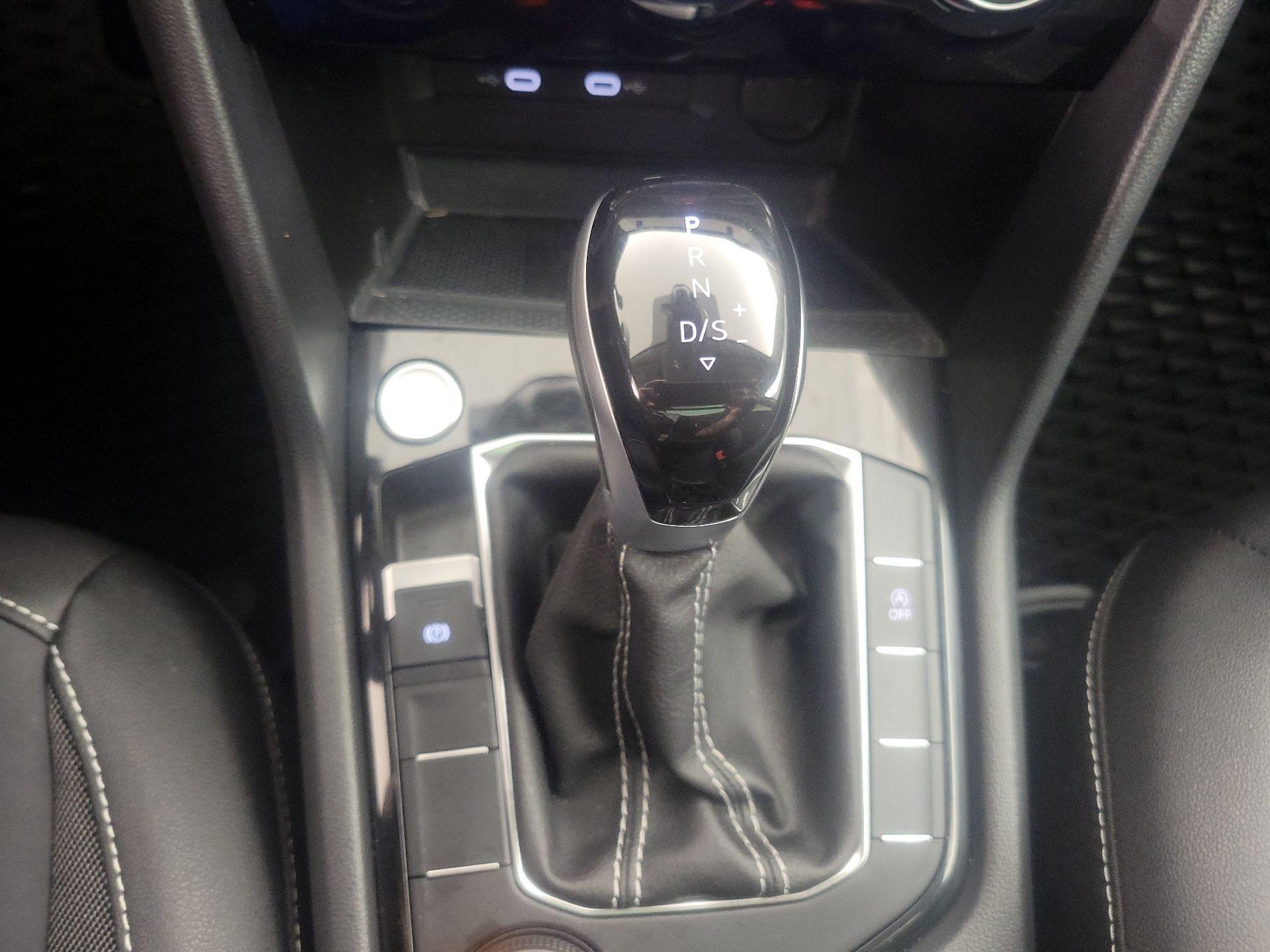 Thumbnail: 2024 Volkswagen Taos - 17