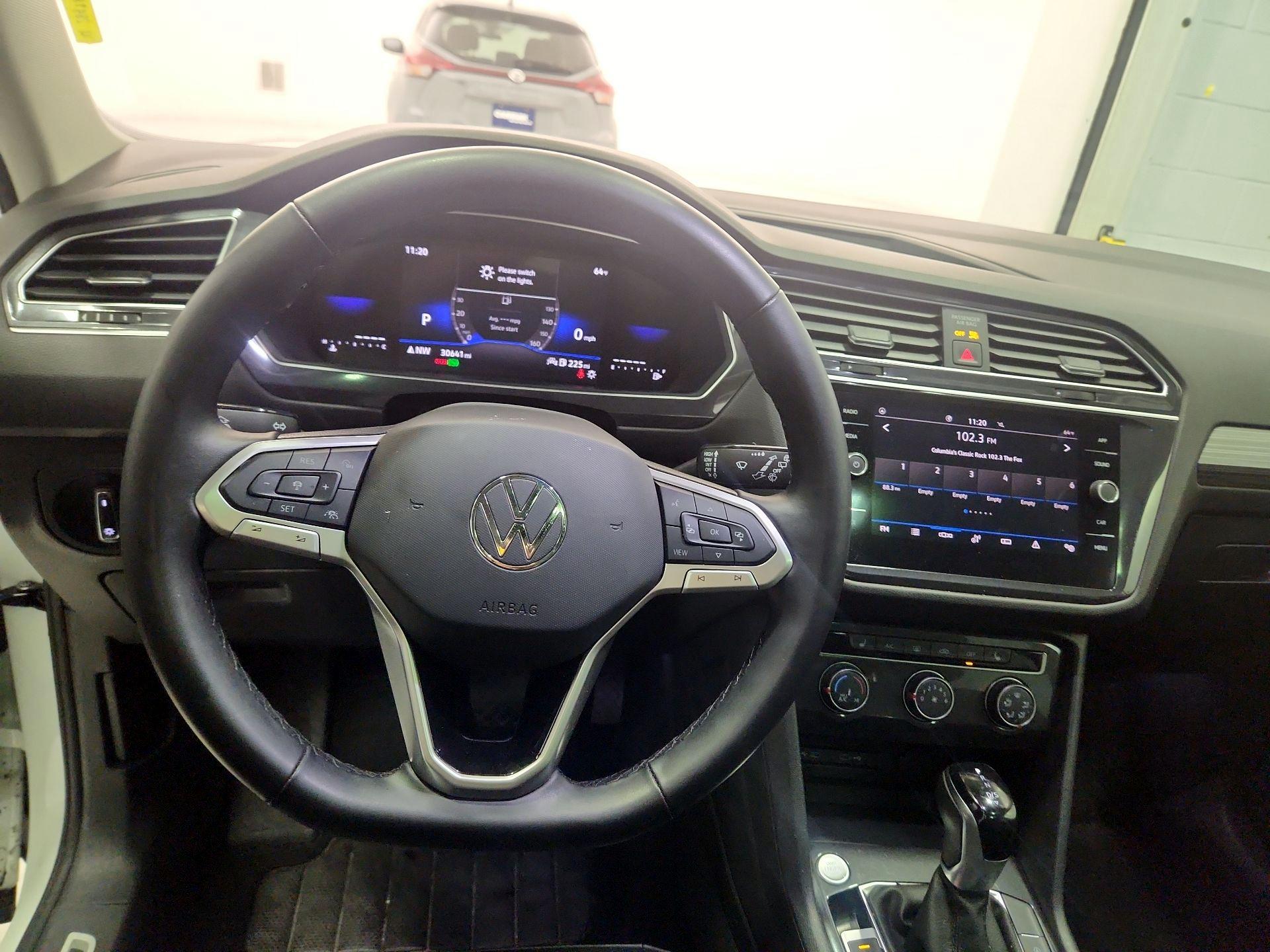 Thumbnail: 2024 Volkswagen Tiguan - 10