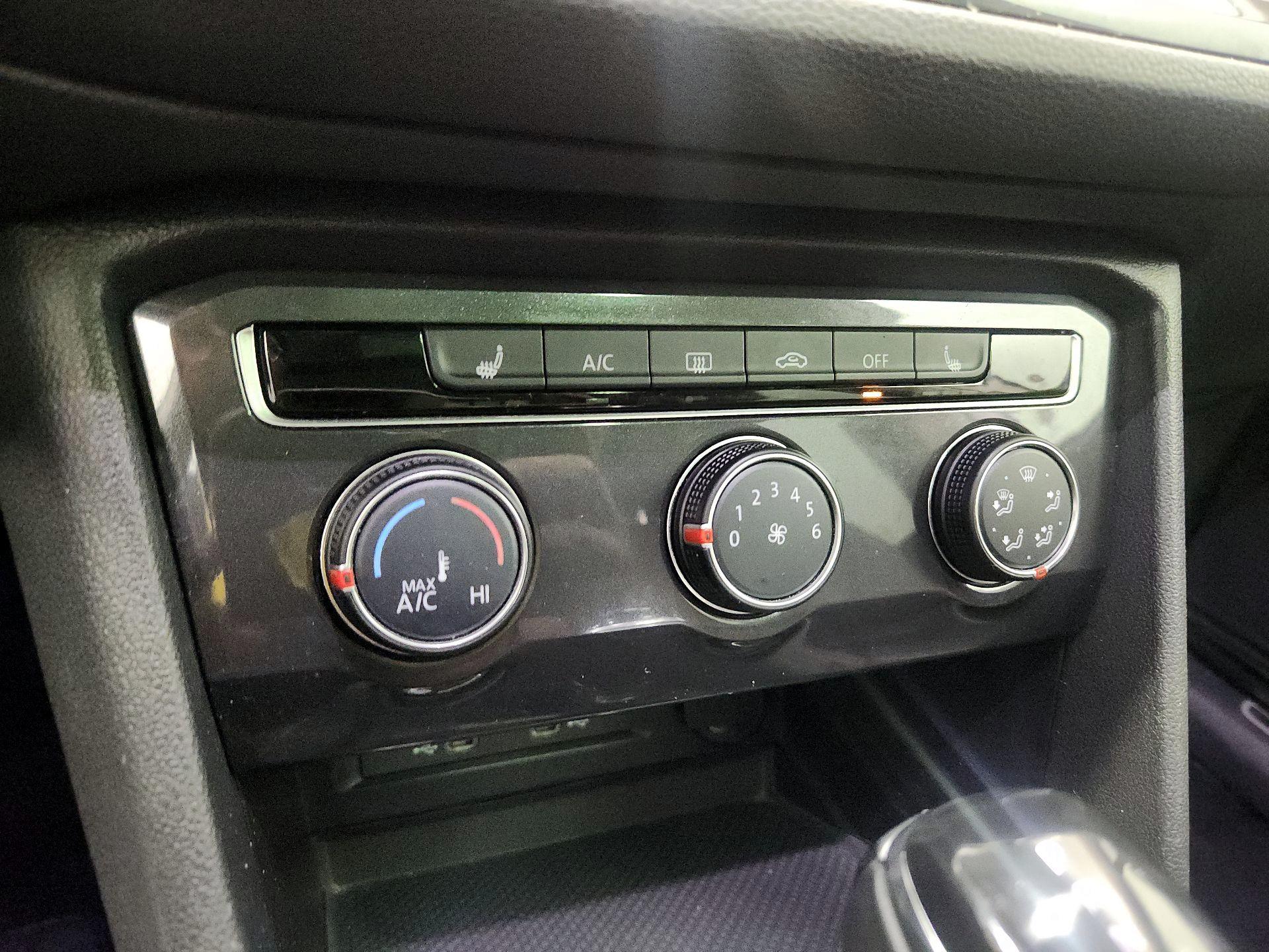 Thumbnail: 2024 Volkswagen Tiguan - 16