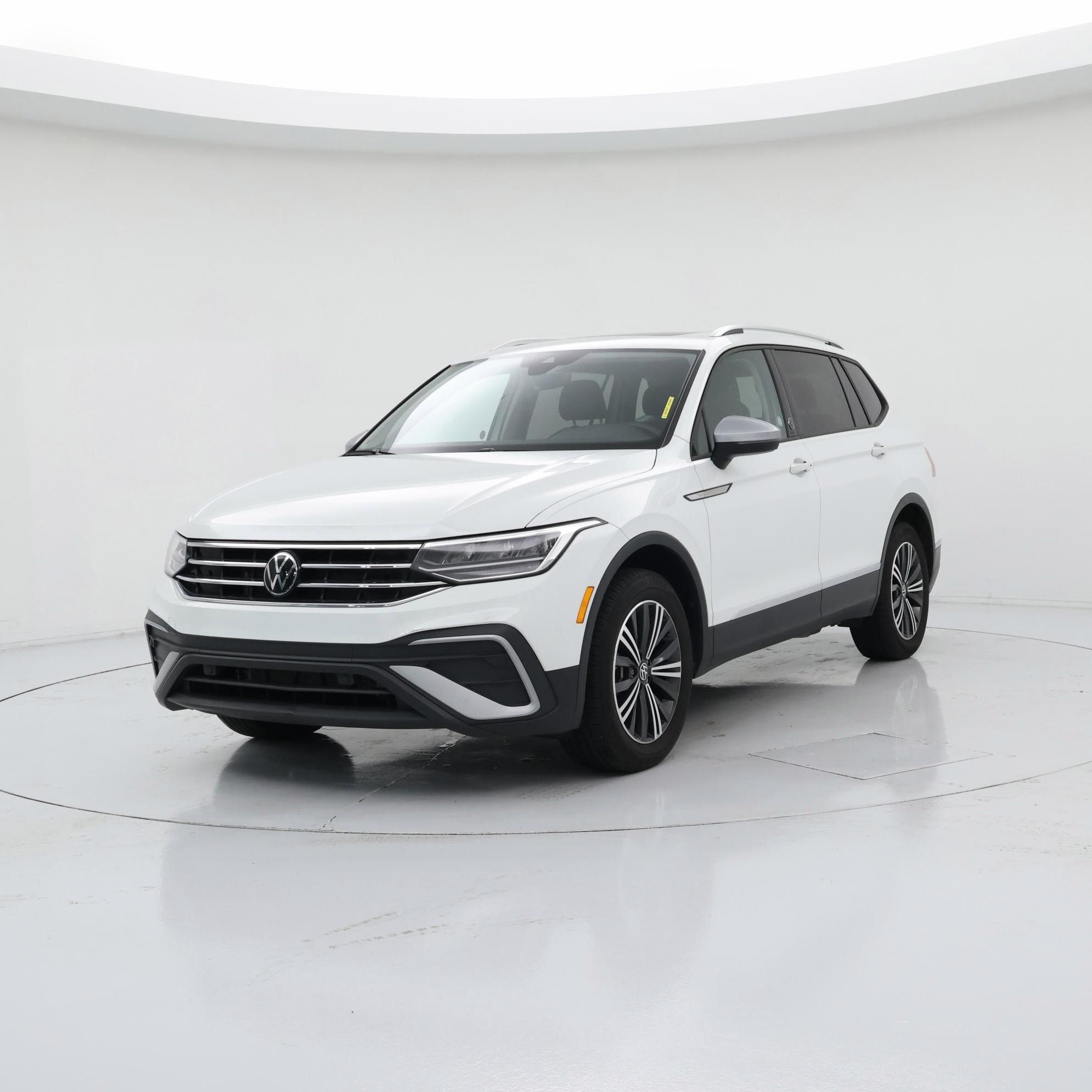 Thumbnail: 2024 Volkswagen Tiguan - 4