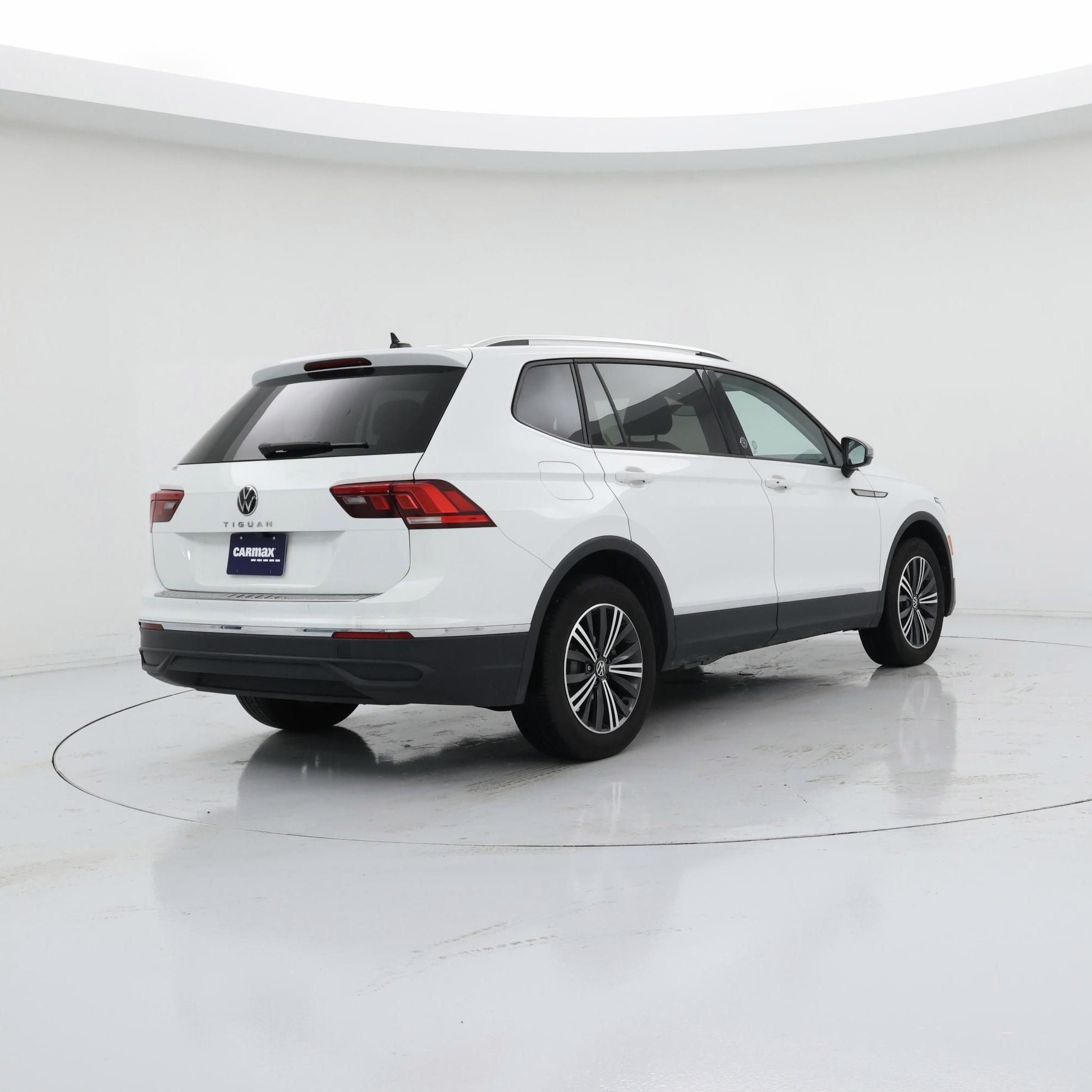 Thumbnail: 2024 Volkswagen Tiguan - 8