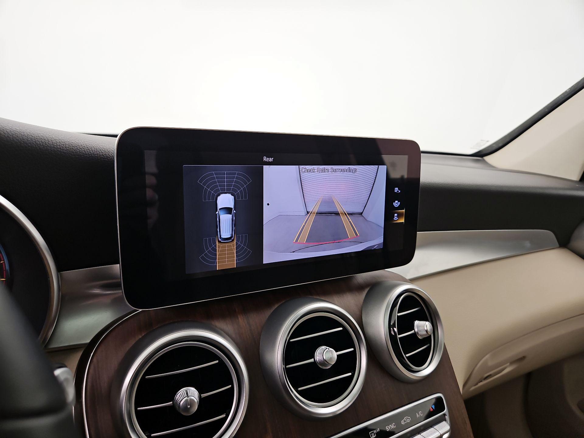 Thumbnail: 2021 Mercedes-Benz GLC - 14