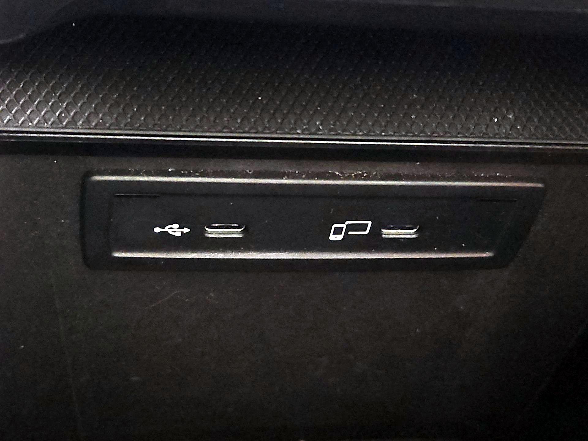 Thumbnail: 2021 Mercedes-Benz GLC - 18