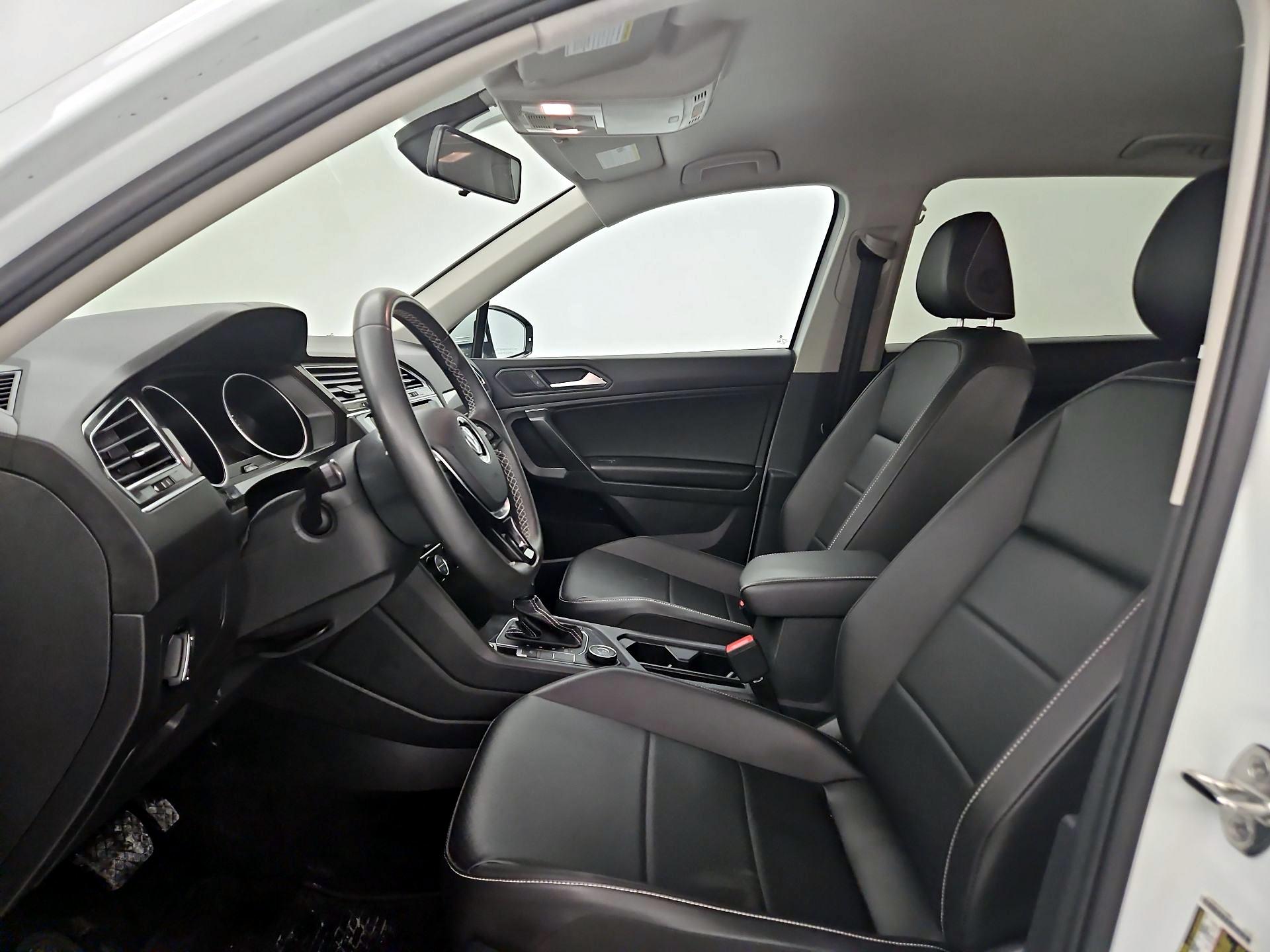 Thumbnail: 2021 Volkswagen Tiguan - 11