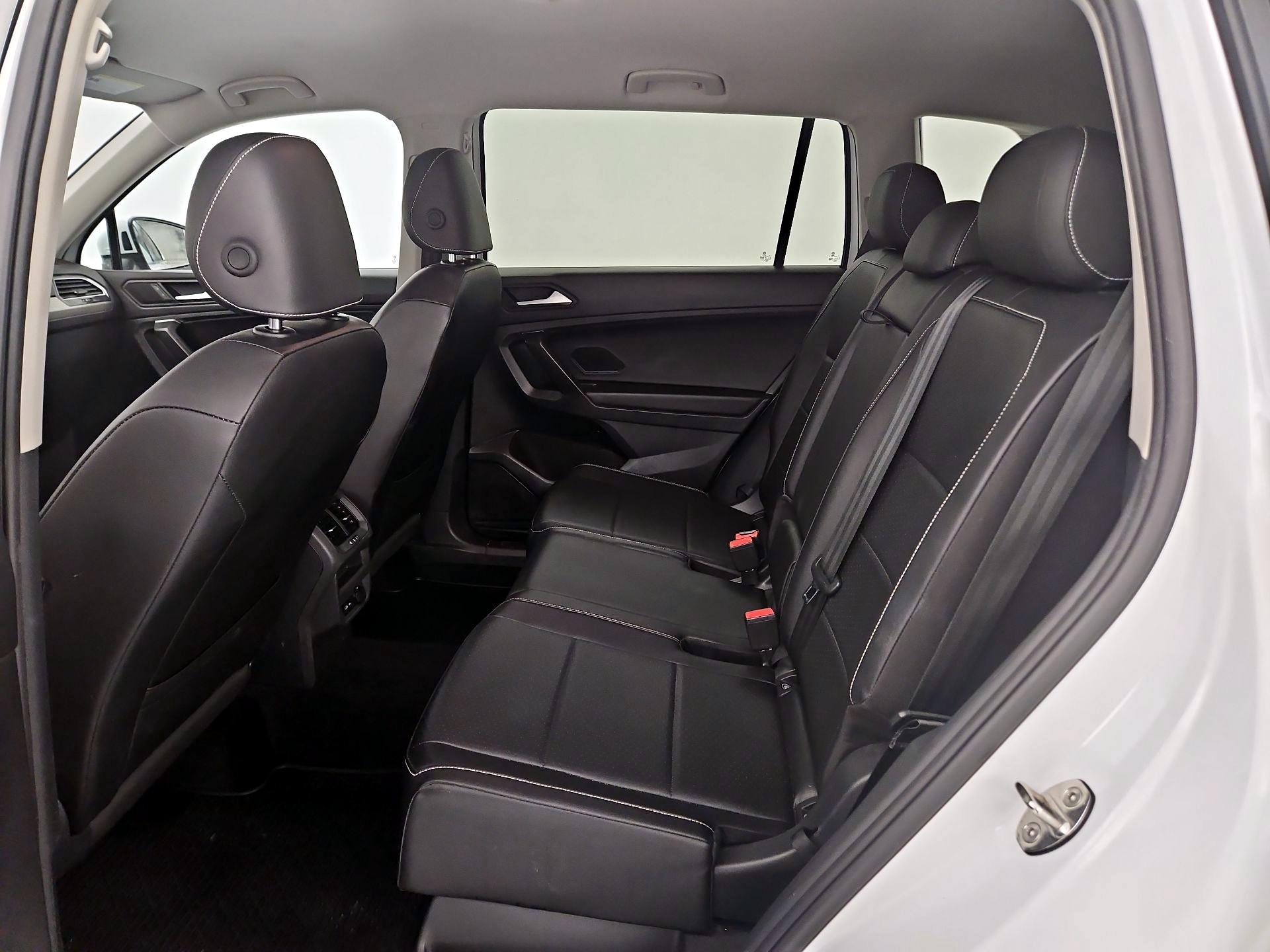 Thumbnail: 2021 Volkswagen Tiguan - 19