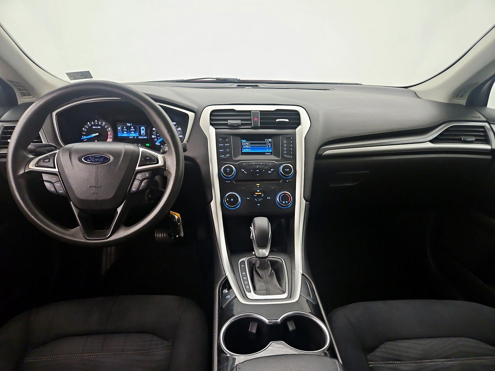 Thumbnail: 2016 Ford Fusion - 9