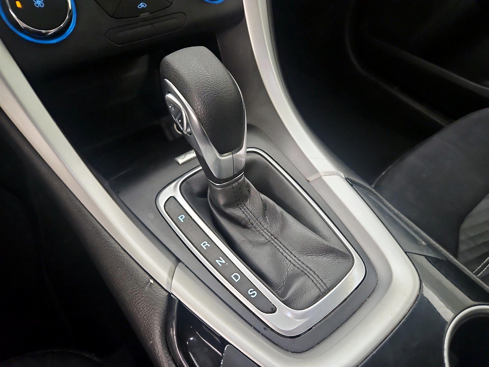 Thumbnail: 2016 Ford Fusion - 17