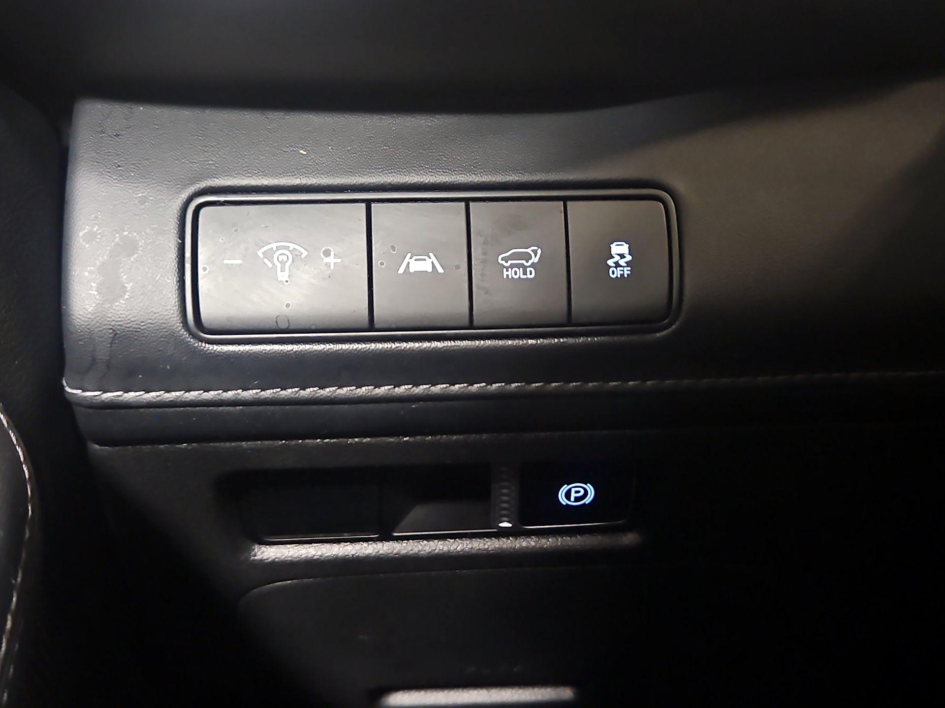 Thumbnail: 2021 Hyundai Santa Fe - 13